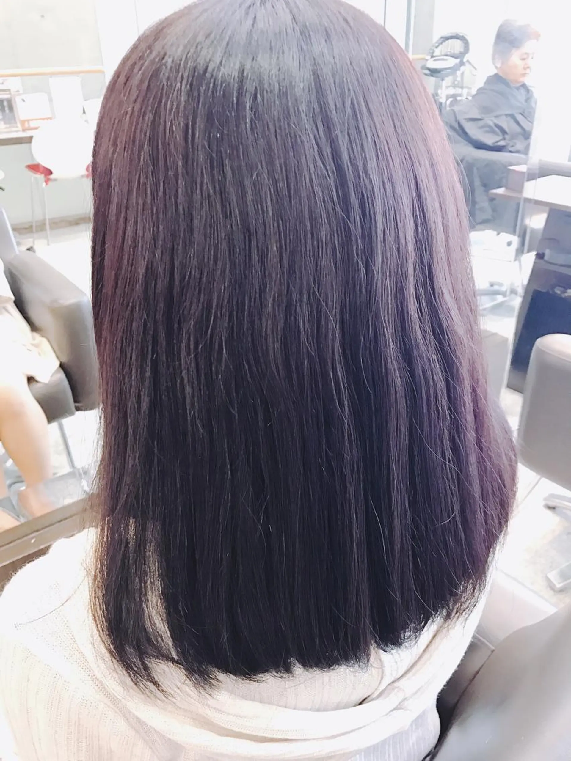 ミディアム カラー 大栗 佑也  髪質改善のヘアスタイル