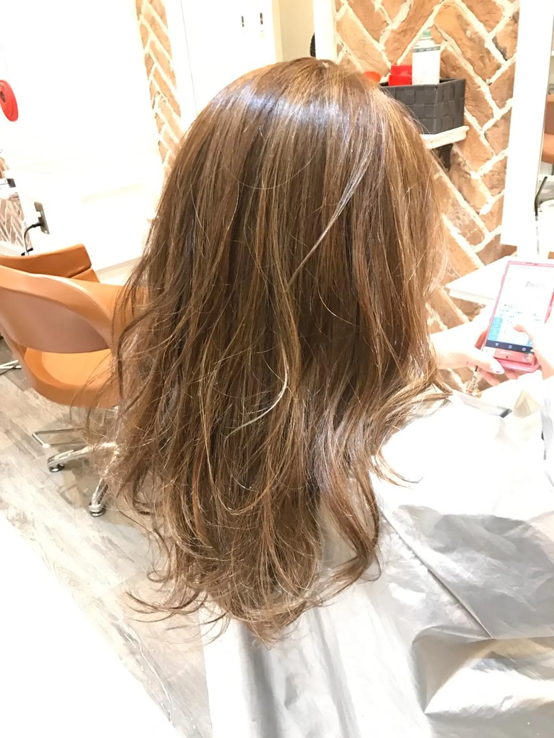 ロング カラー ハイライトカラー イルミナカラー ハイライト 神野 雅樹のヘアスタイル