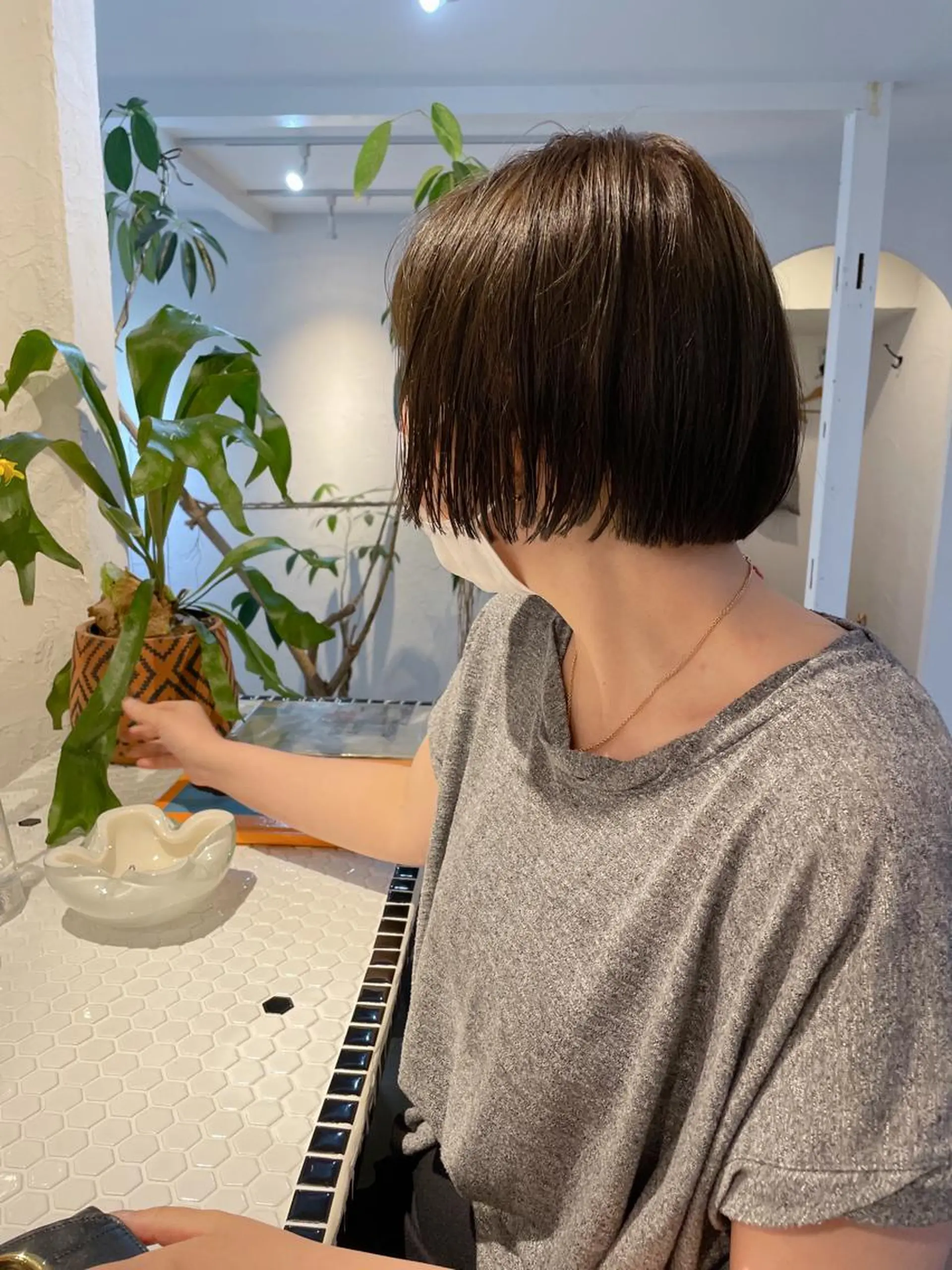 ショート カラー 高橋 愛美のヘアスタイル