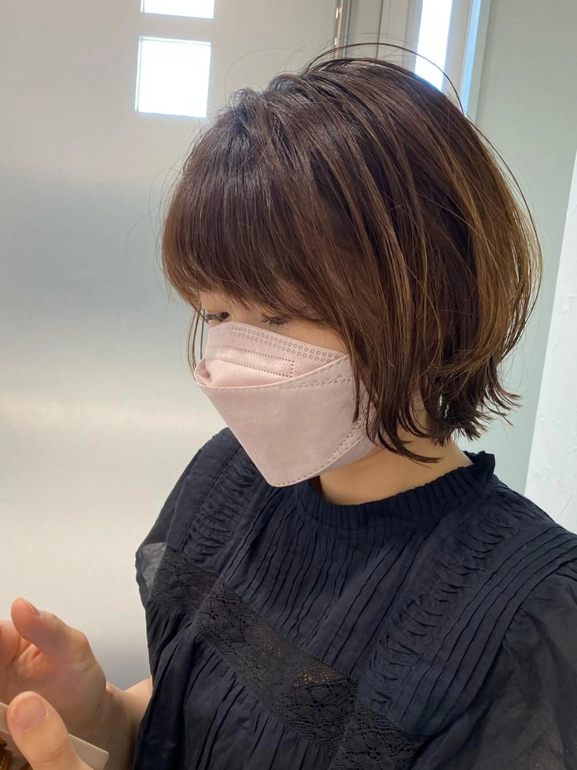 ミディアム カラー 中川 茜里のヘアスタイル