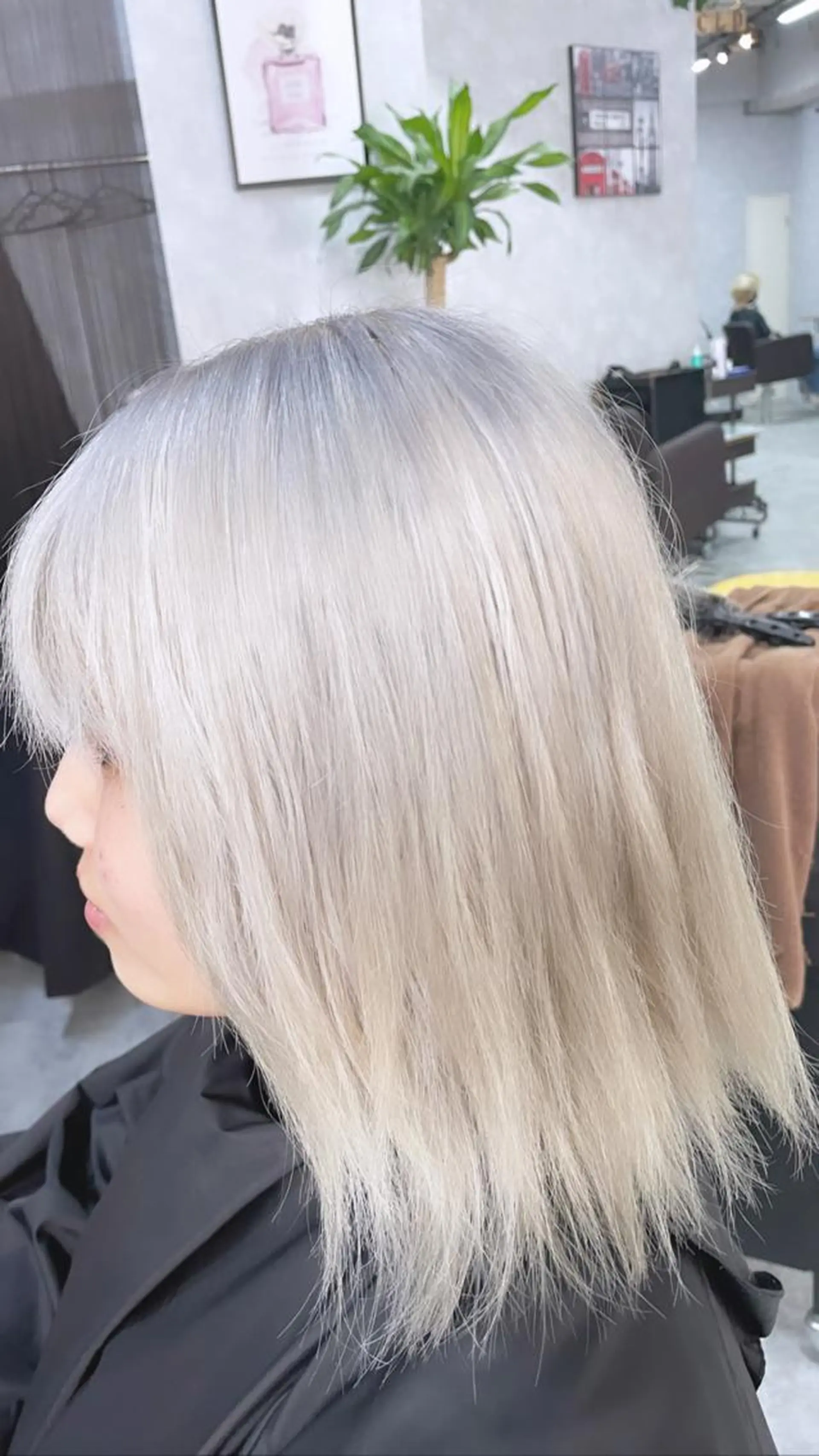 ミディアム andKおもろまち店 艶ダブルカラー✨のヘアスタイル