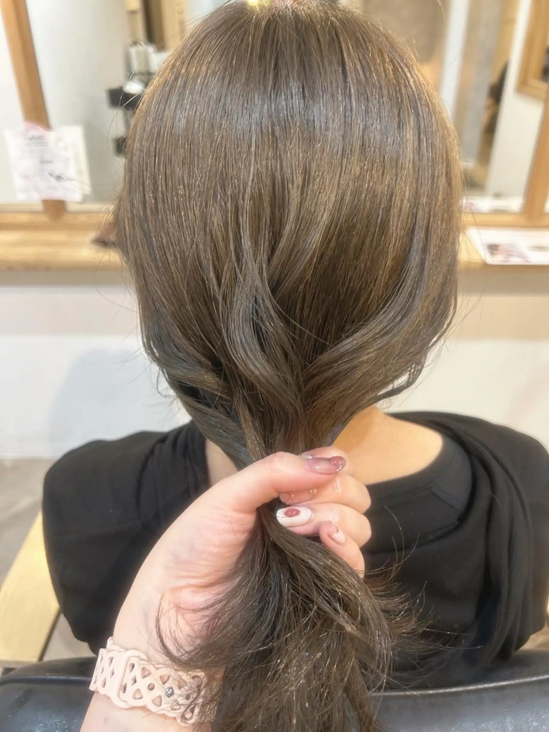 ミディアム ayumi ／透明感カラーのヘアスタイル