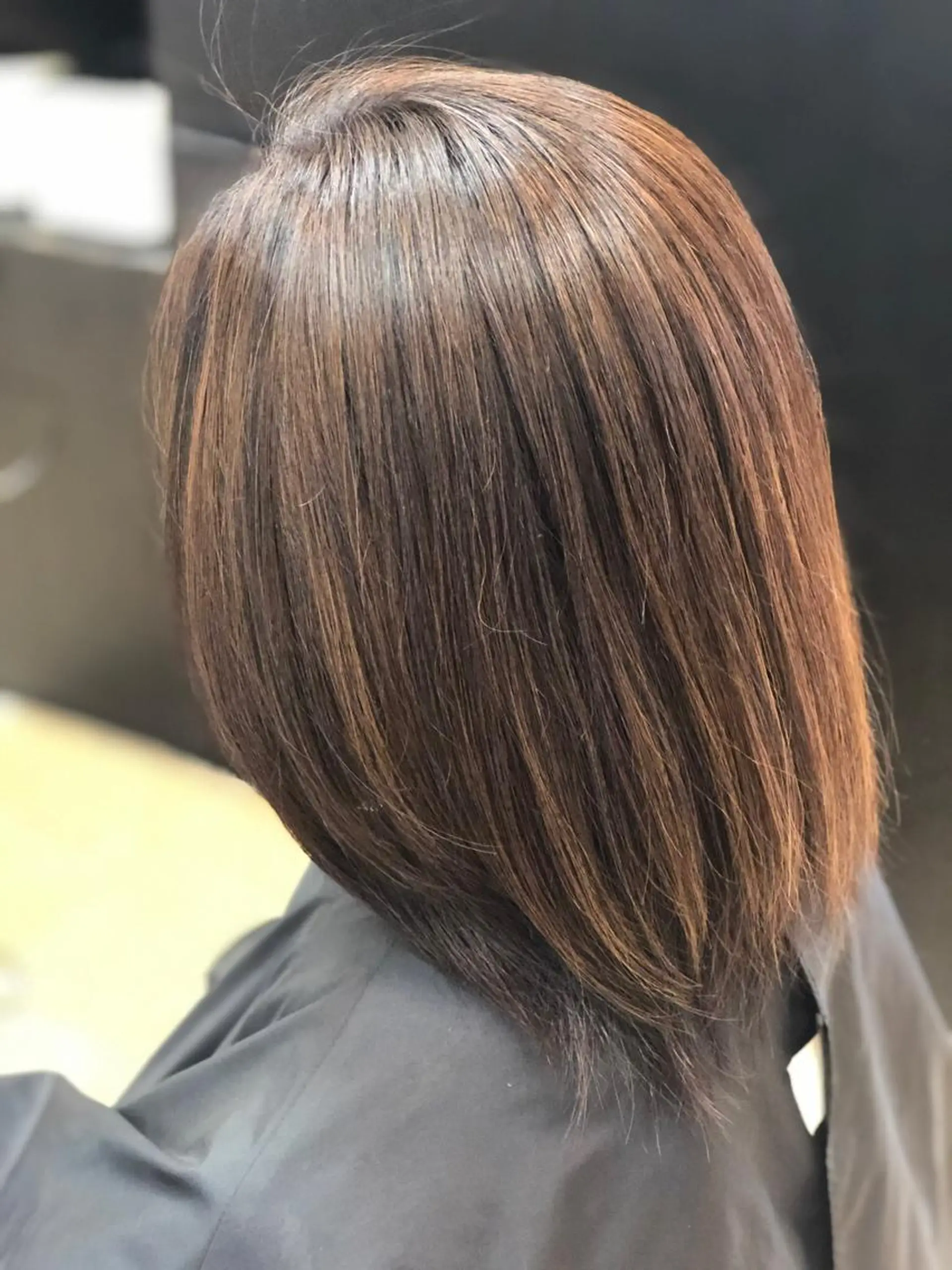 ショート カラー 嶌田 沙紀のヘアスタイル