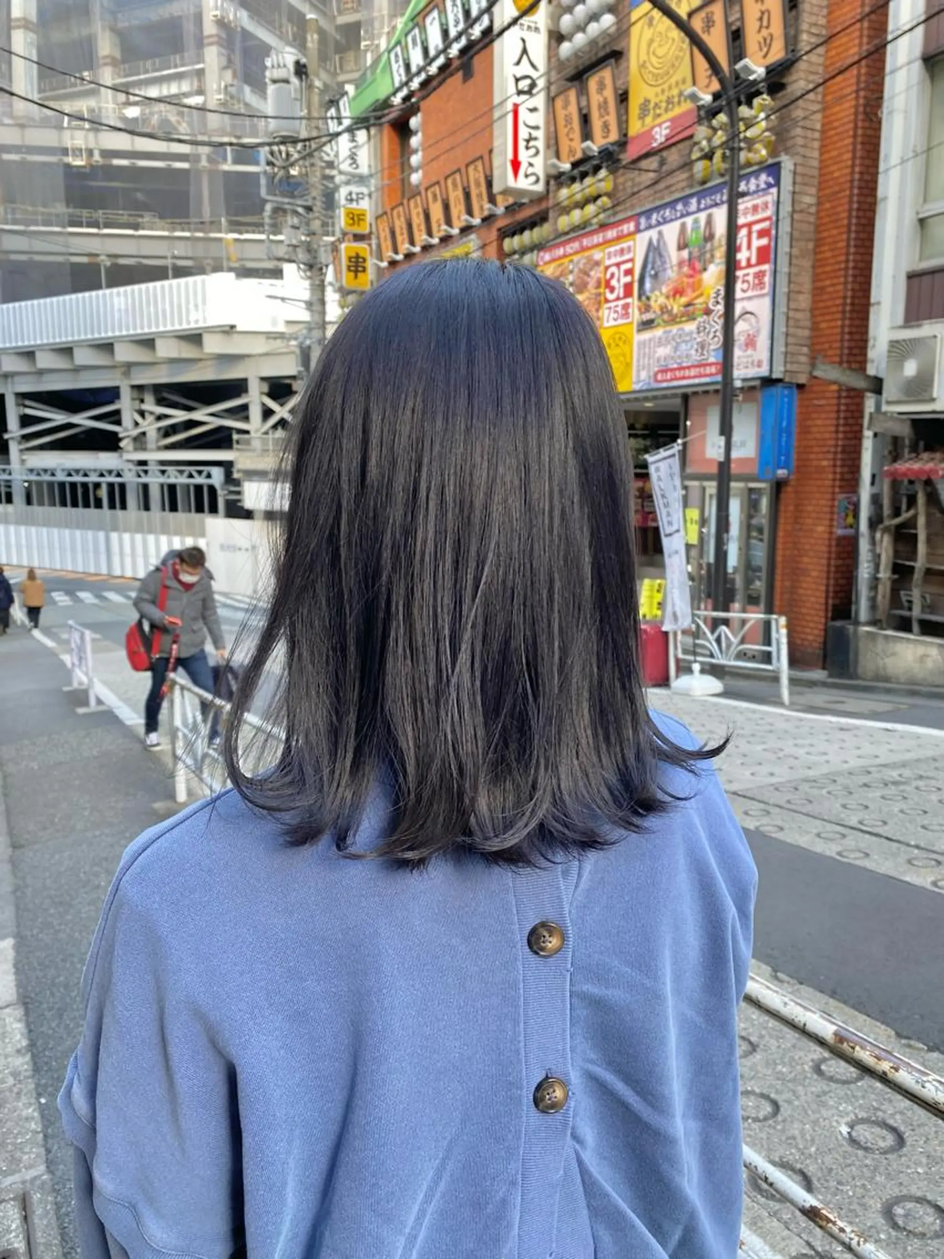 ミディアム カラー グレージュ ラベンダーカラー ラベンダーグレージュ ラベンダーグレー 外ハネヘア カット ヘアカラー トリートメント ボブ/縮毛矯正/ レイヤー/塚田のヘアスタイル