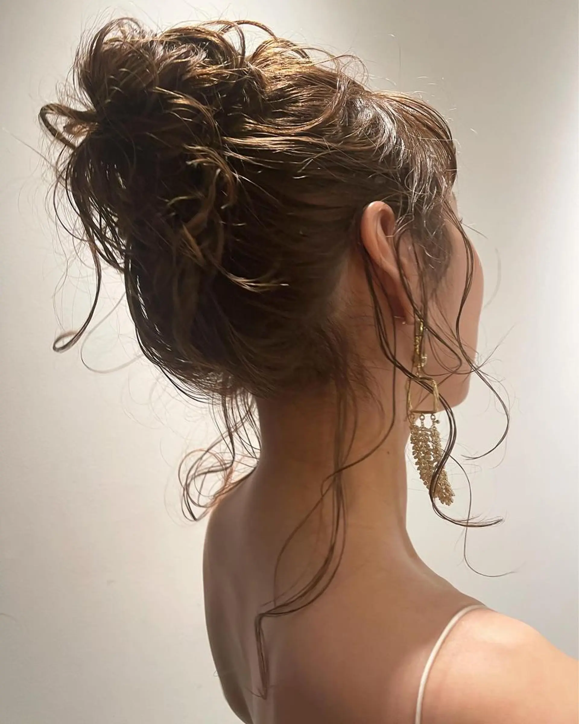 ヘアアレンジ ヘアセット 💓パーマ，💗 レイヤーカットのヘアスタイル