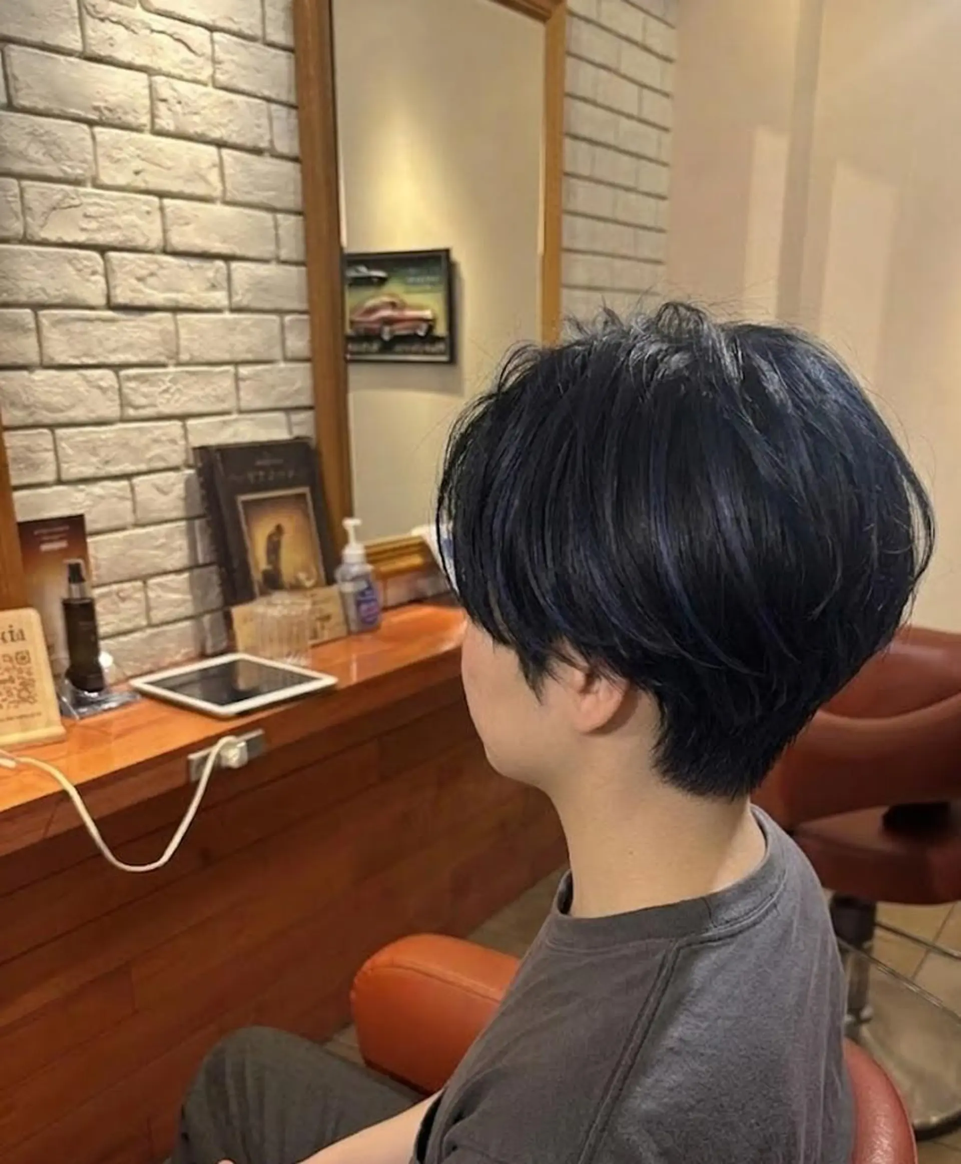 ショート カラー ネイビーカラー カット ヘアカラー トリートメント ヘッドスパ flencia 丸 和博｜カットのヘアスタイル