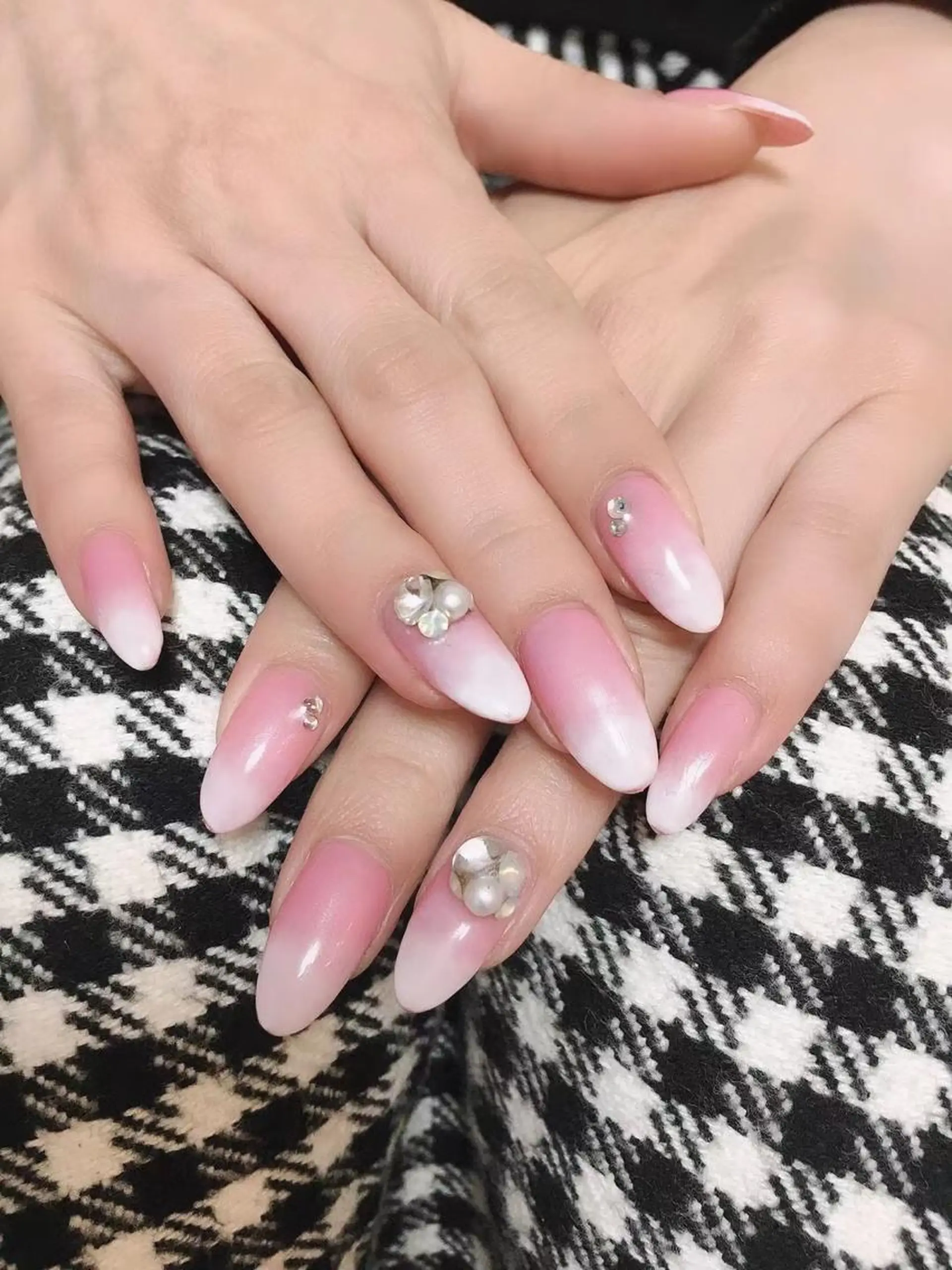 ネイル MoonNail ユリ🌸のネイルデザイン