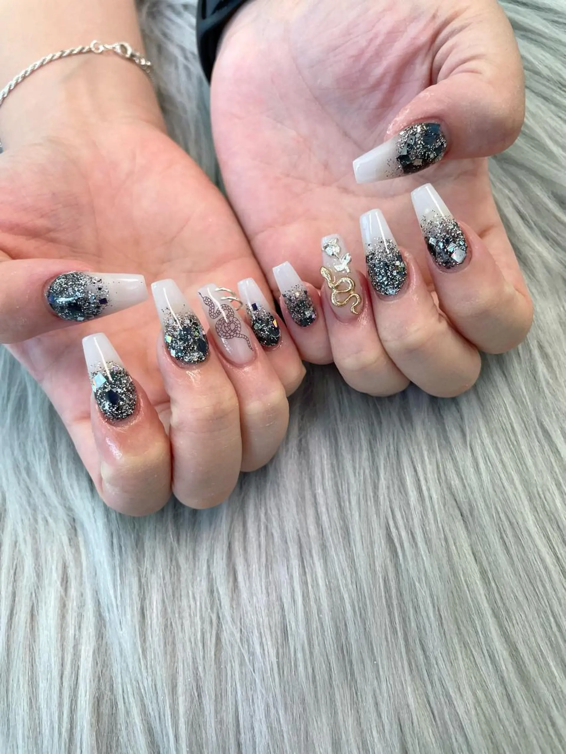 ネイル アートネイル MADIA所属・MADIA SHIANのネイルデザイン