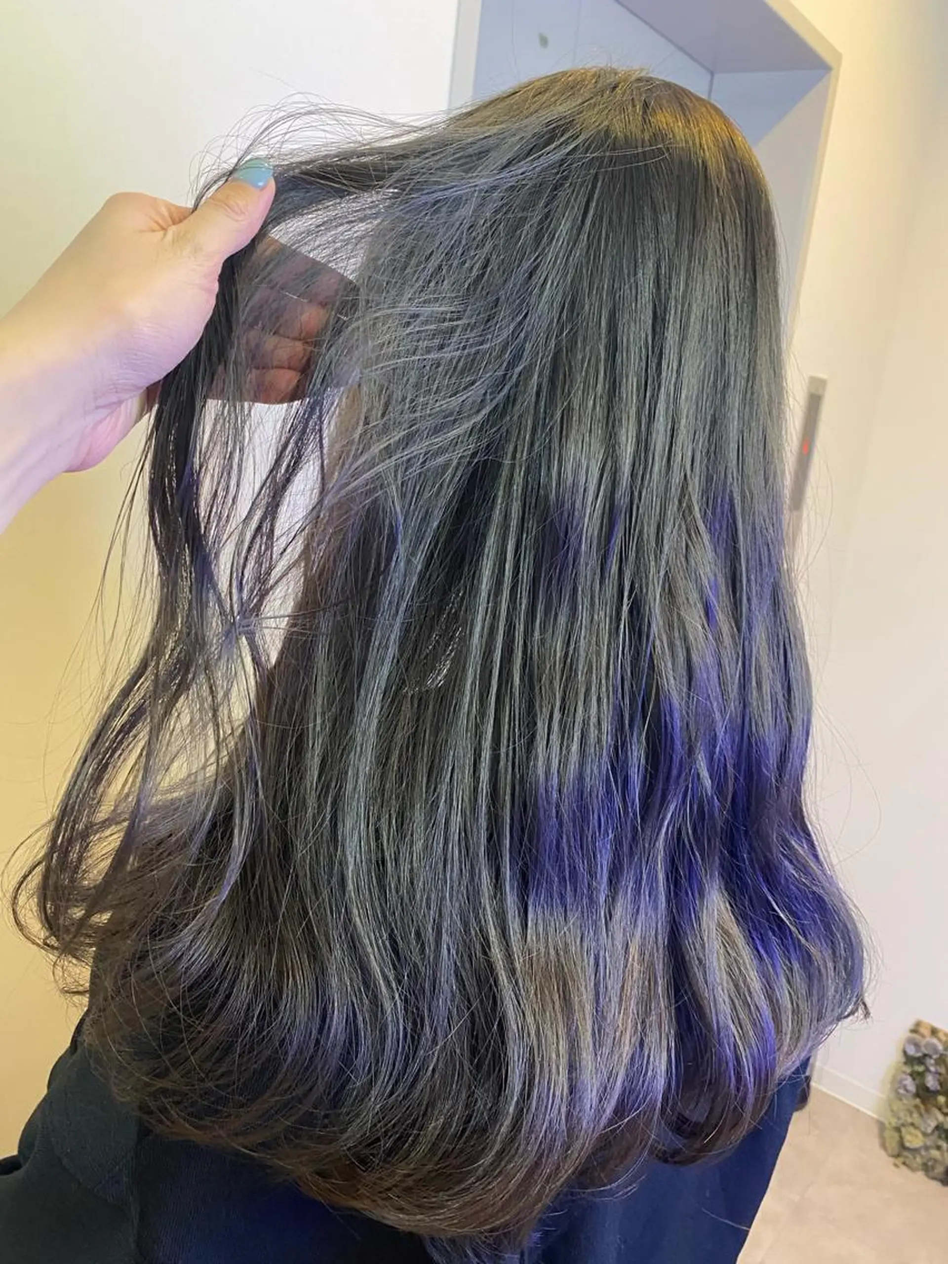 ロング カラー グレージュ scene. haraのヘアスタイル