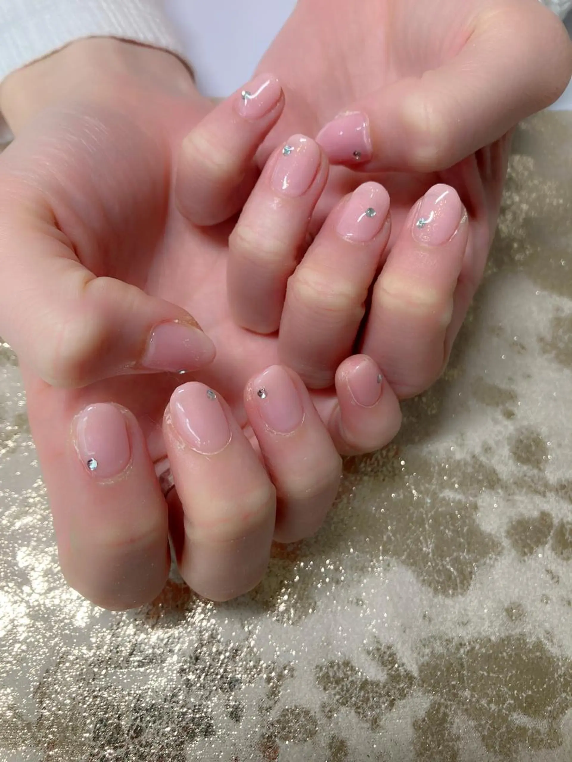 ネイル ワンカラーネイル ストーンネイル komohana salon🌺のネイルデザイン