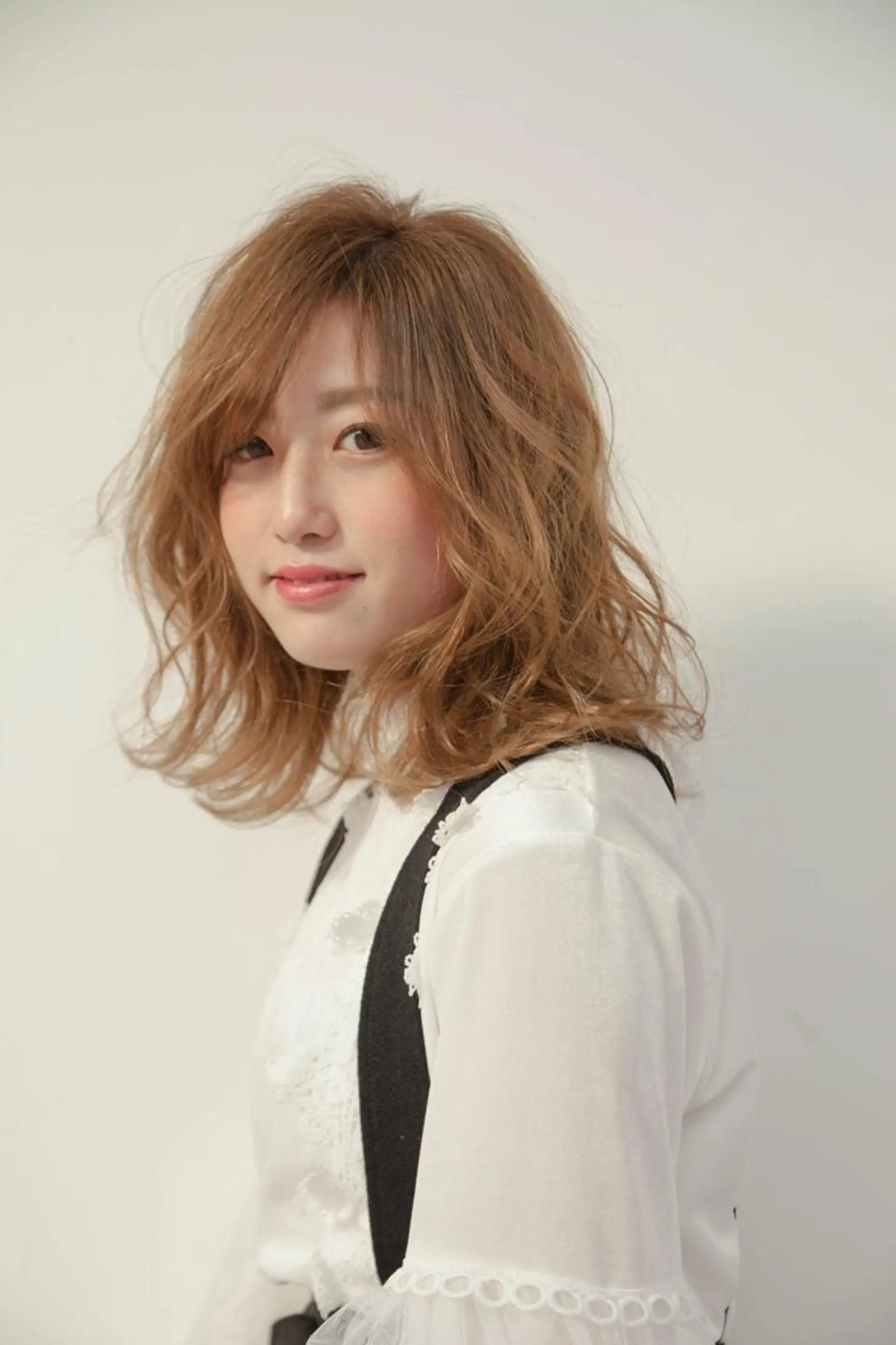 ミディアム 美髪形成!色素改善! 秋田 和輝のヘアスタイル