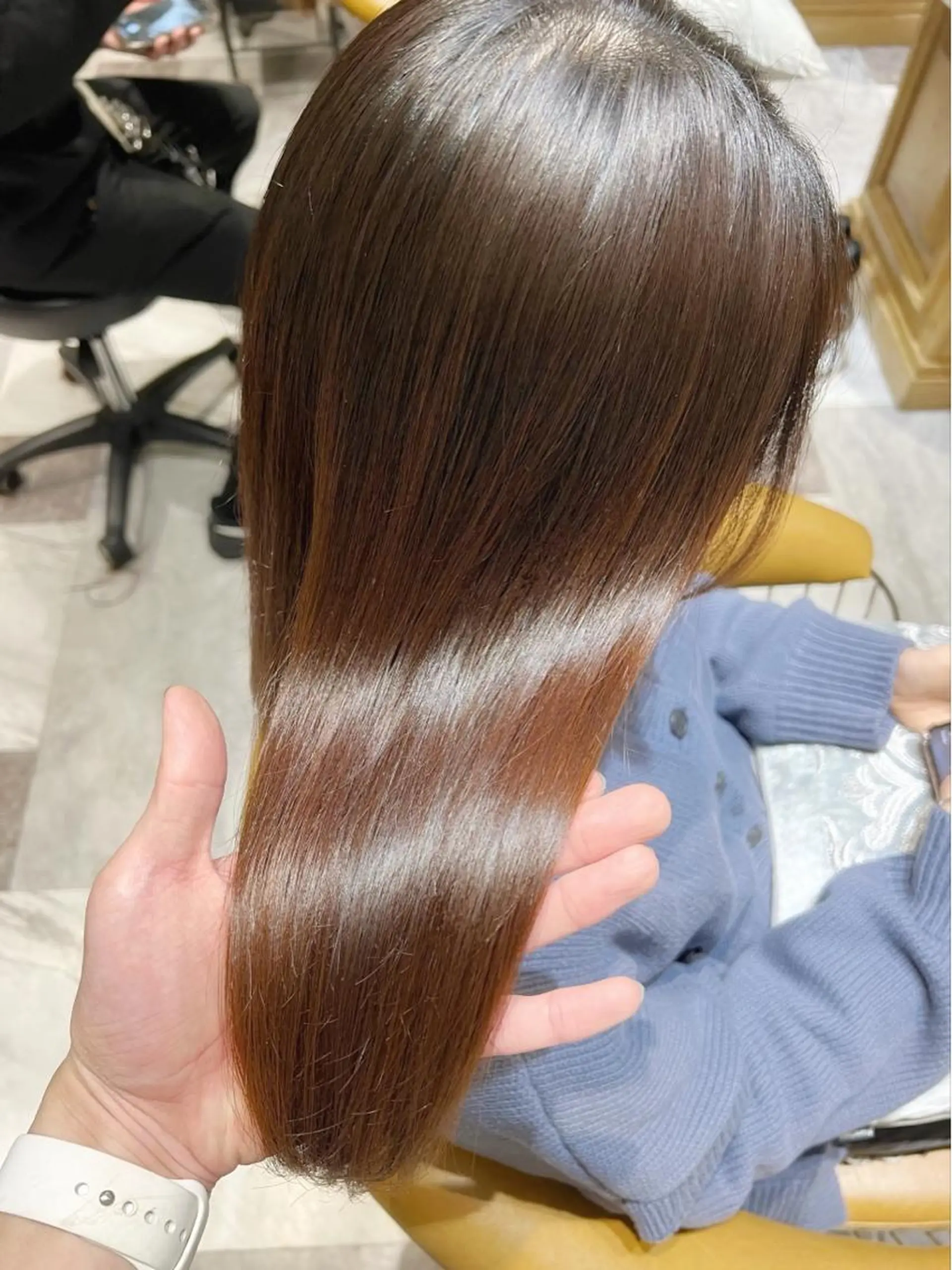 ミディアム カラー レイヤーカット/ 顔周り 五島巨幹のヘアスタイル