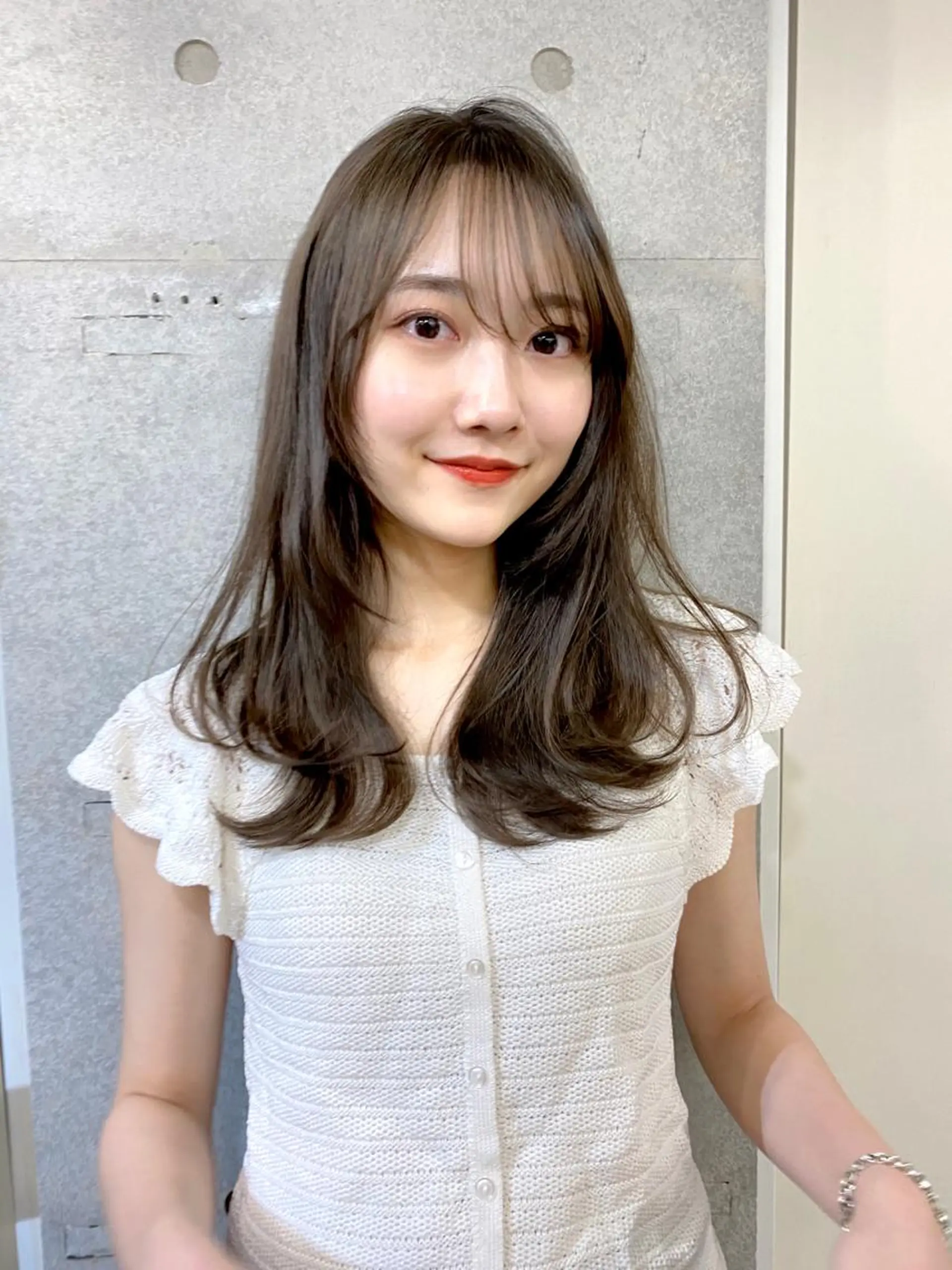 ロング カラー グレージュ オリーブグレージュ オリーブグレー くびれヘア くびれレイヤー 似合わせレイヤー 🇰🇷荒木洋文のヘアスタイル