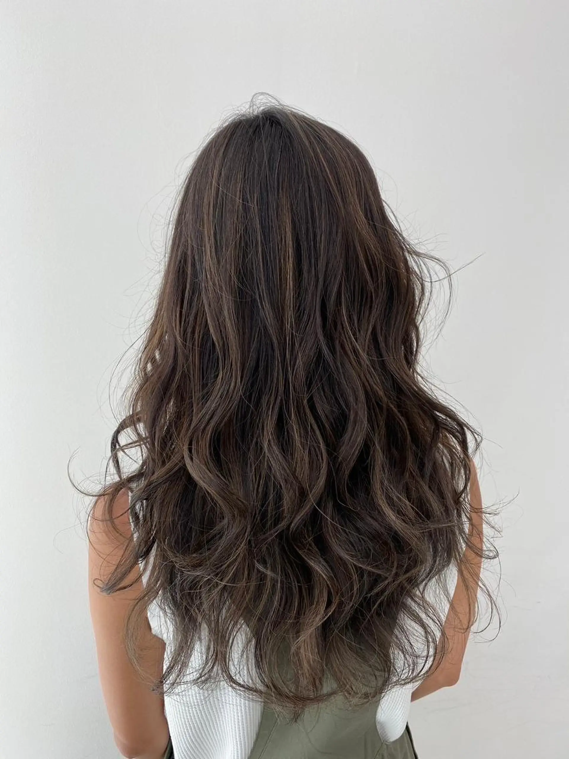 ロング ヘアカラー トリートメント 【公式】amble luxe池袋東口🩷のヘアスタイル