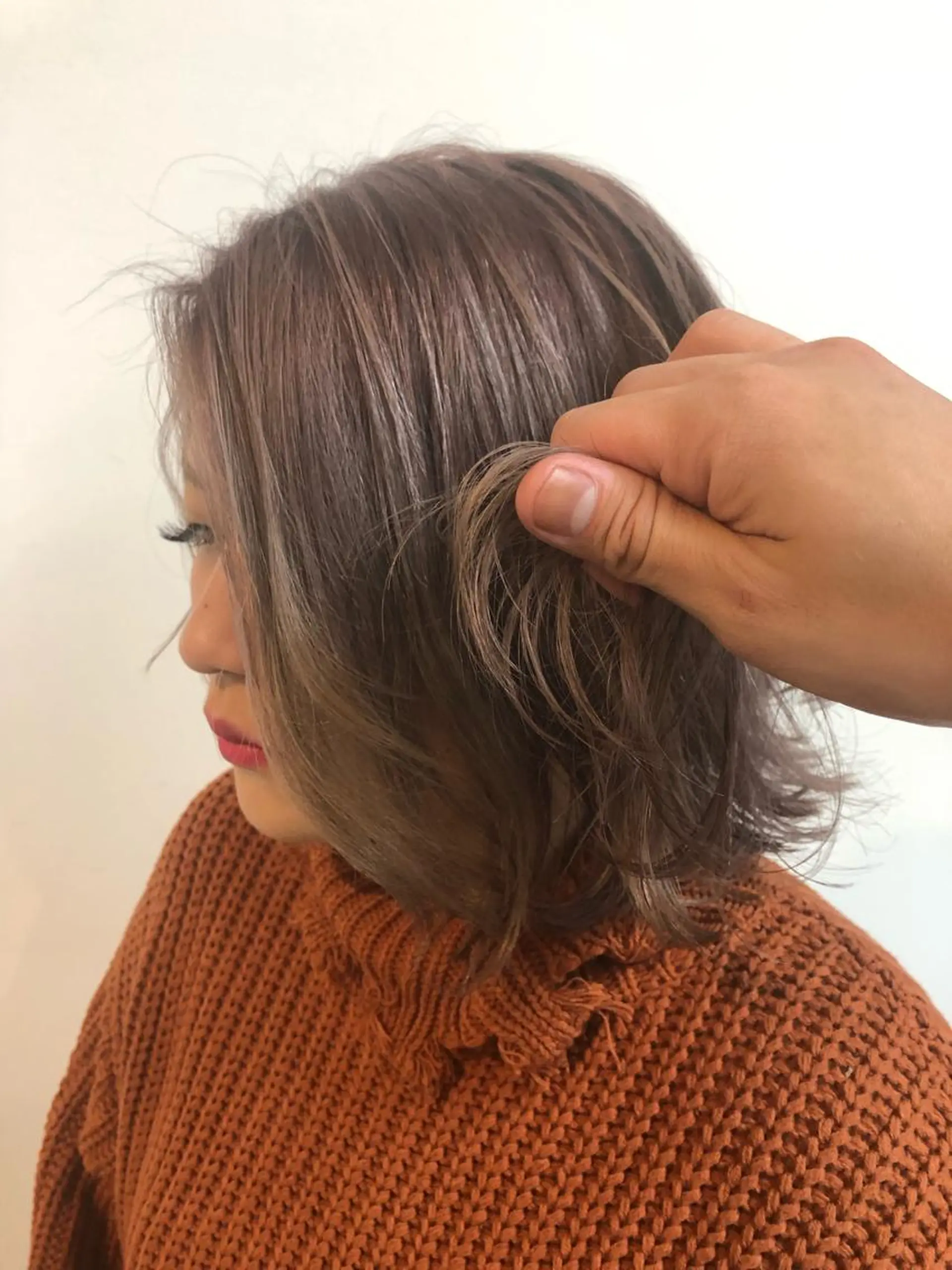 ミディアム カラー ベージュカラー ボブ 360°キレイな ショートカットのヘアスタイル