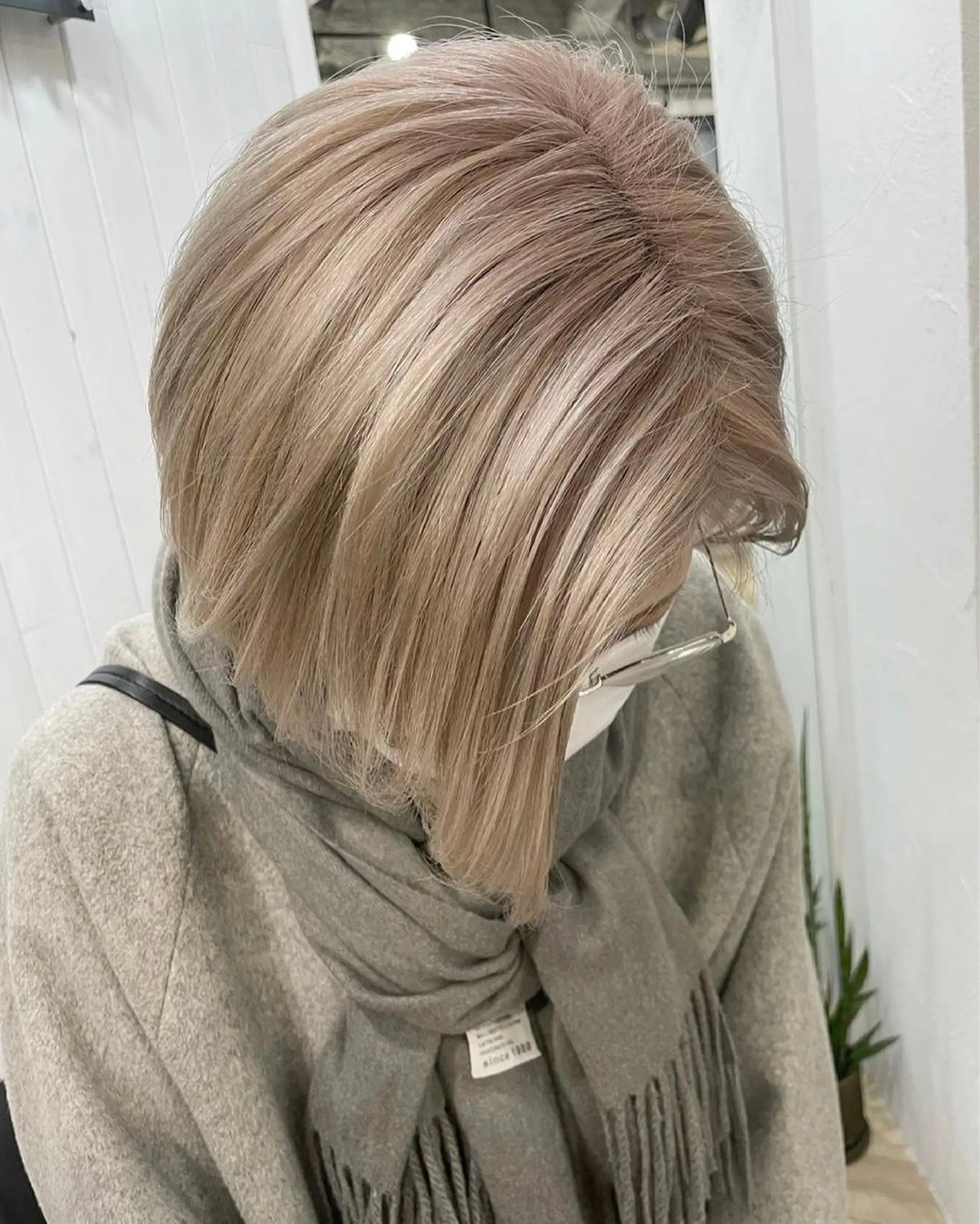 ショート カラー ヘアアレンジ ベージュカラー デザインカラー ハイトーンカラー ブリーチダブルカラー ハイライト/山本喜熙のヘアスタイル