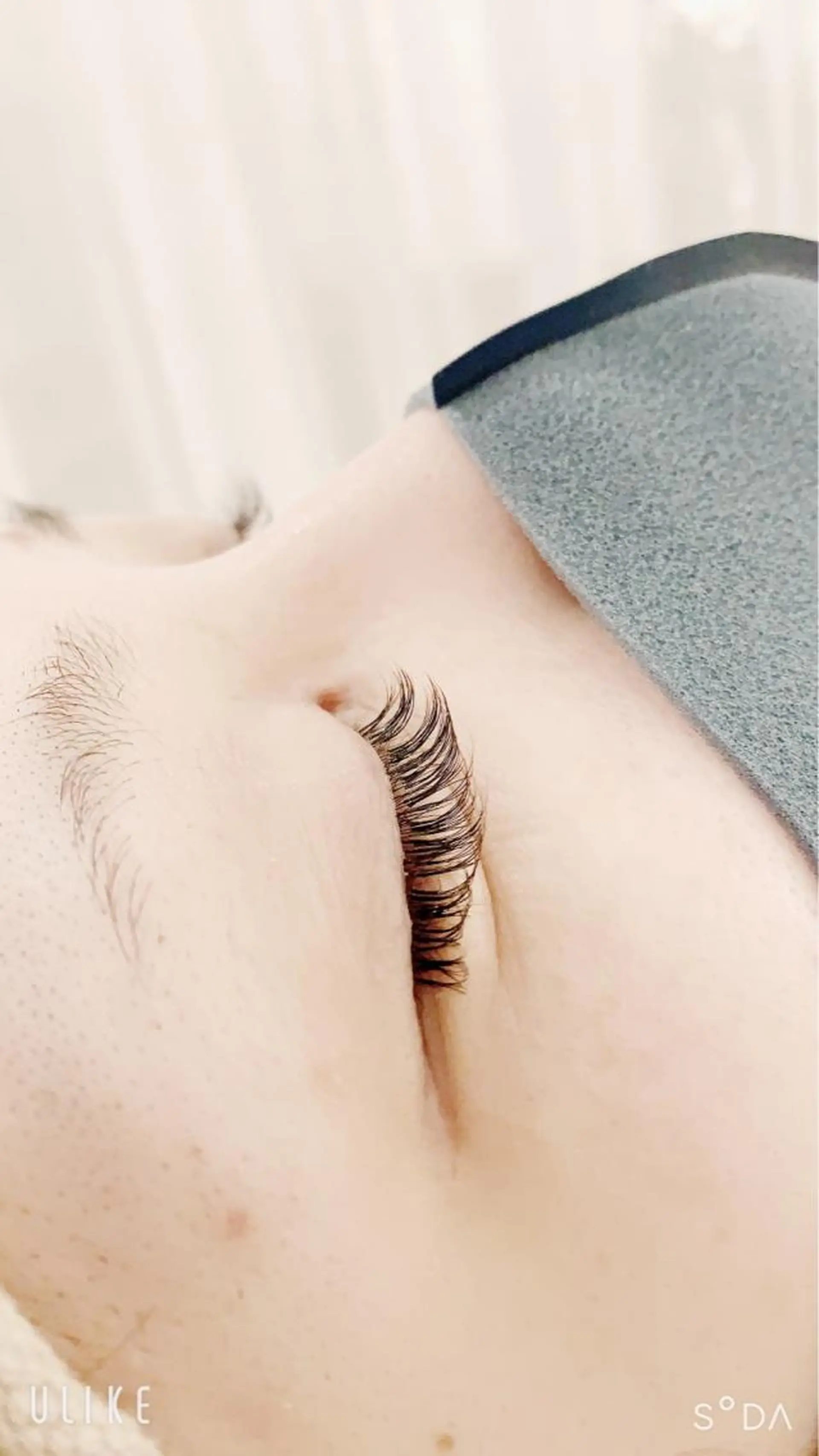 マツエク・マツパ 中村 眞歩のヘアスタイル