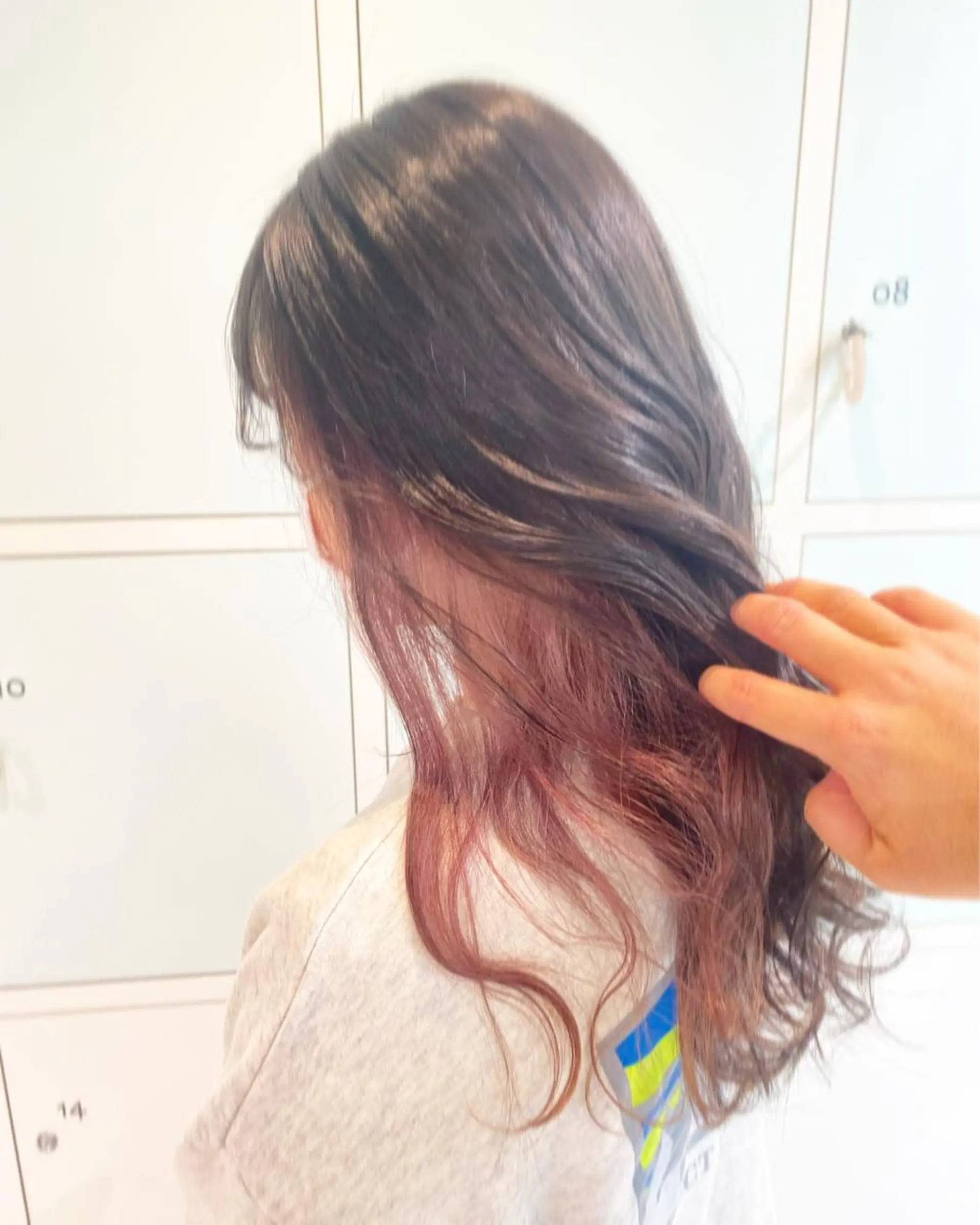 セミロング カット ヘアカラー カマチョ タイスのヘアスタイル