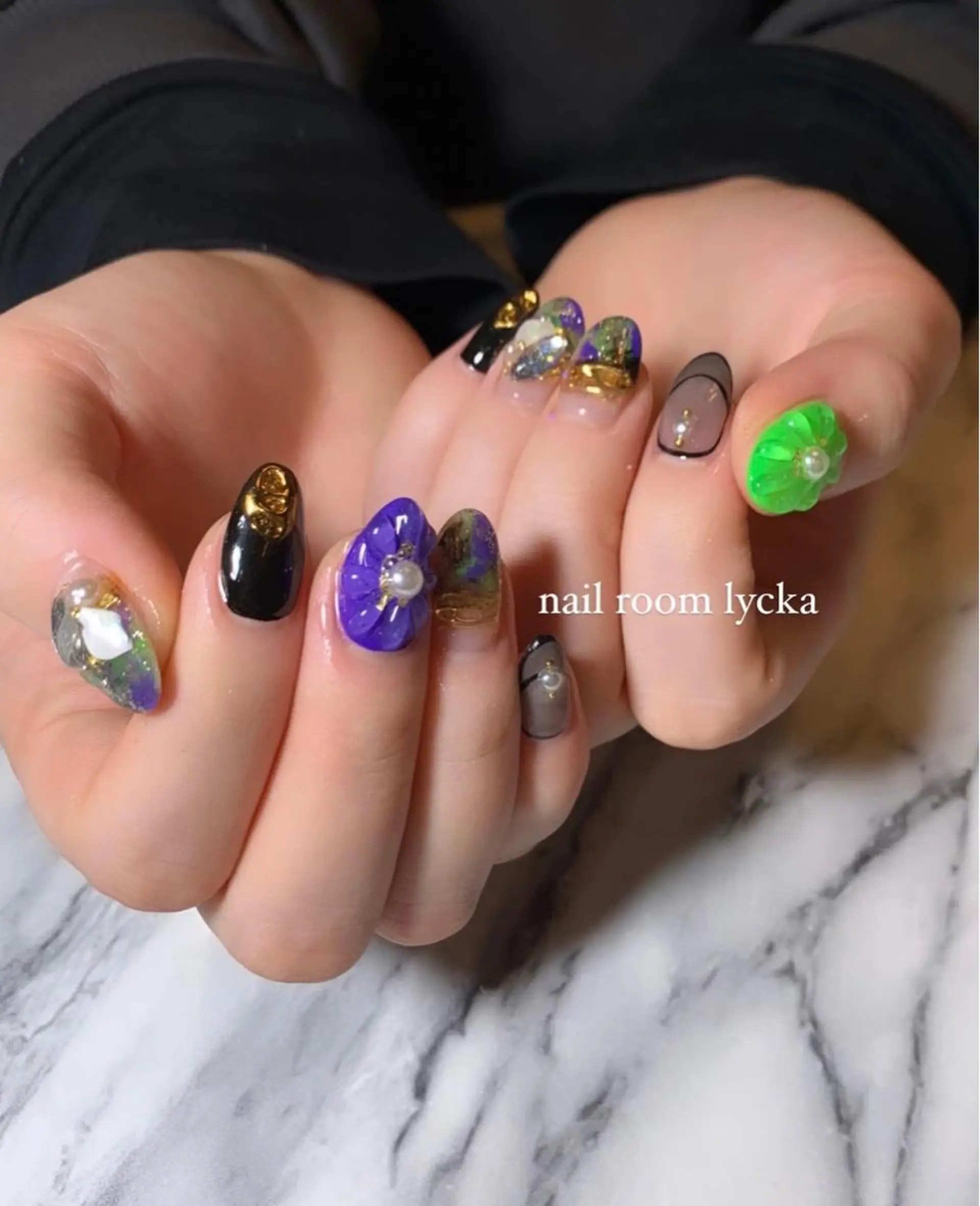 ネイル ﾈｲﾙﾙｰﾑﾘｯｶ 𝐦𝐚𝐲𝐮のネイルデザイン