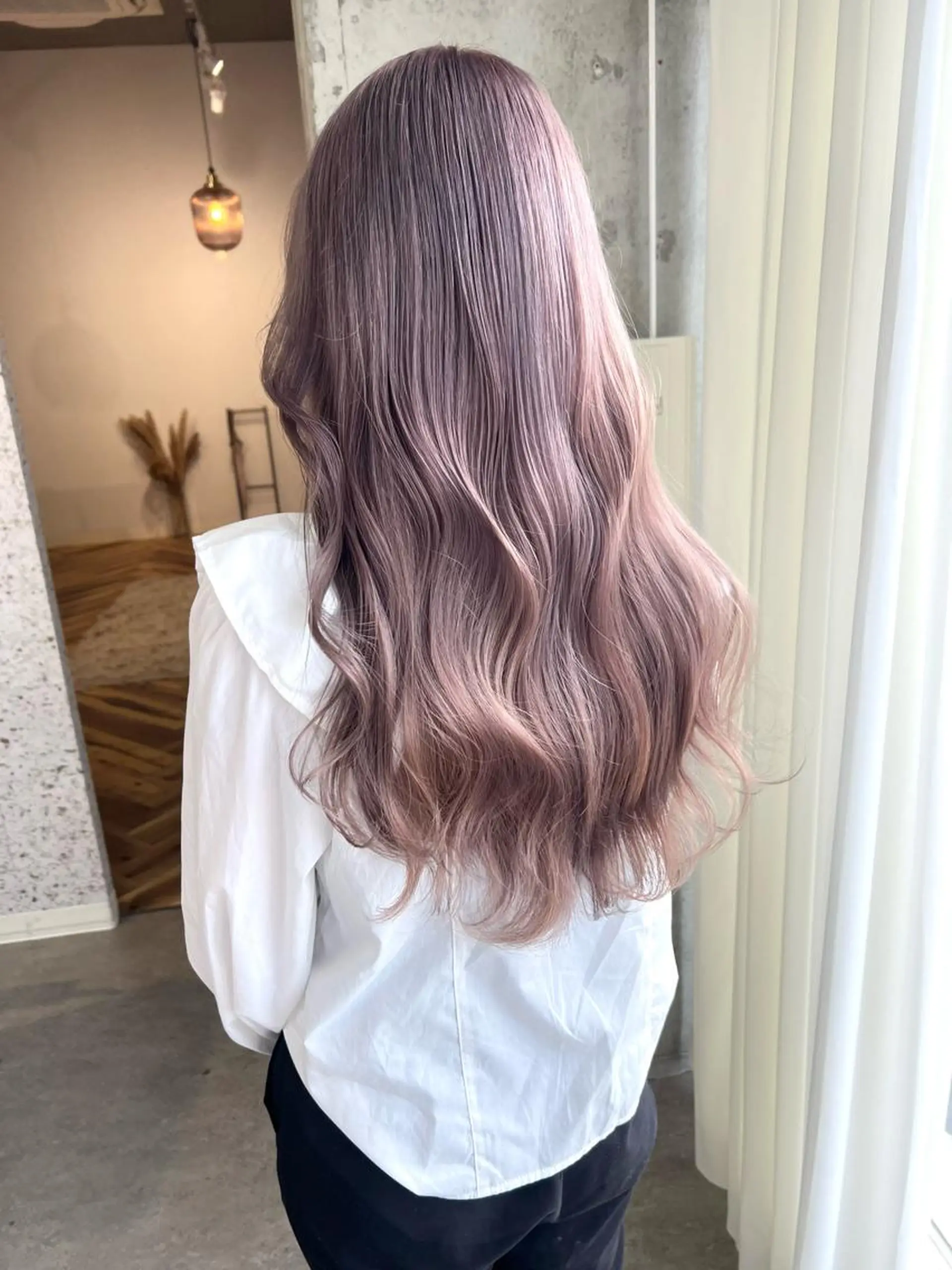 ロング カラー バレイヤージュ ブリーチ ケアブリーチ ハイライトカラー インナーカラー ヘアカラー トリートメント lani ブリーチ /ダブルカラーのヘアスタイル