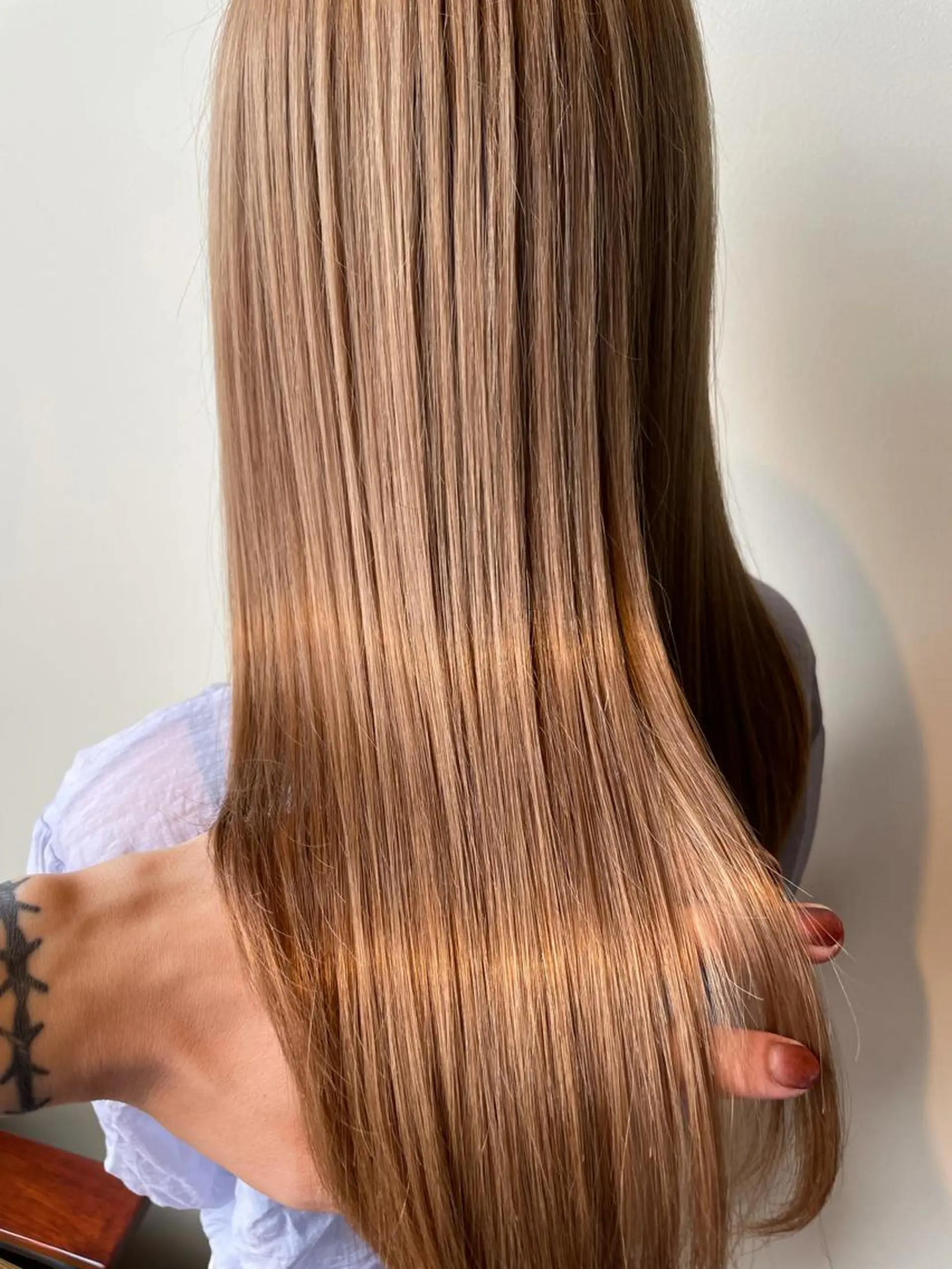 ロング カラー ベージュカラー ヘアカラー トリートメント ヘアセット 🫧透明感ケアカラー 守利🫧のヘアスタイル