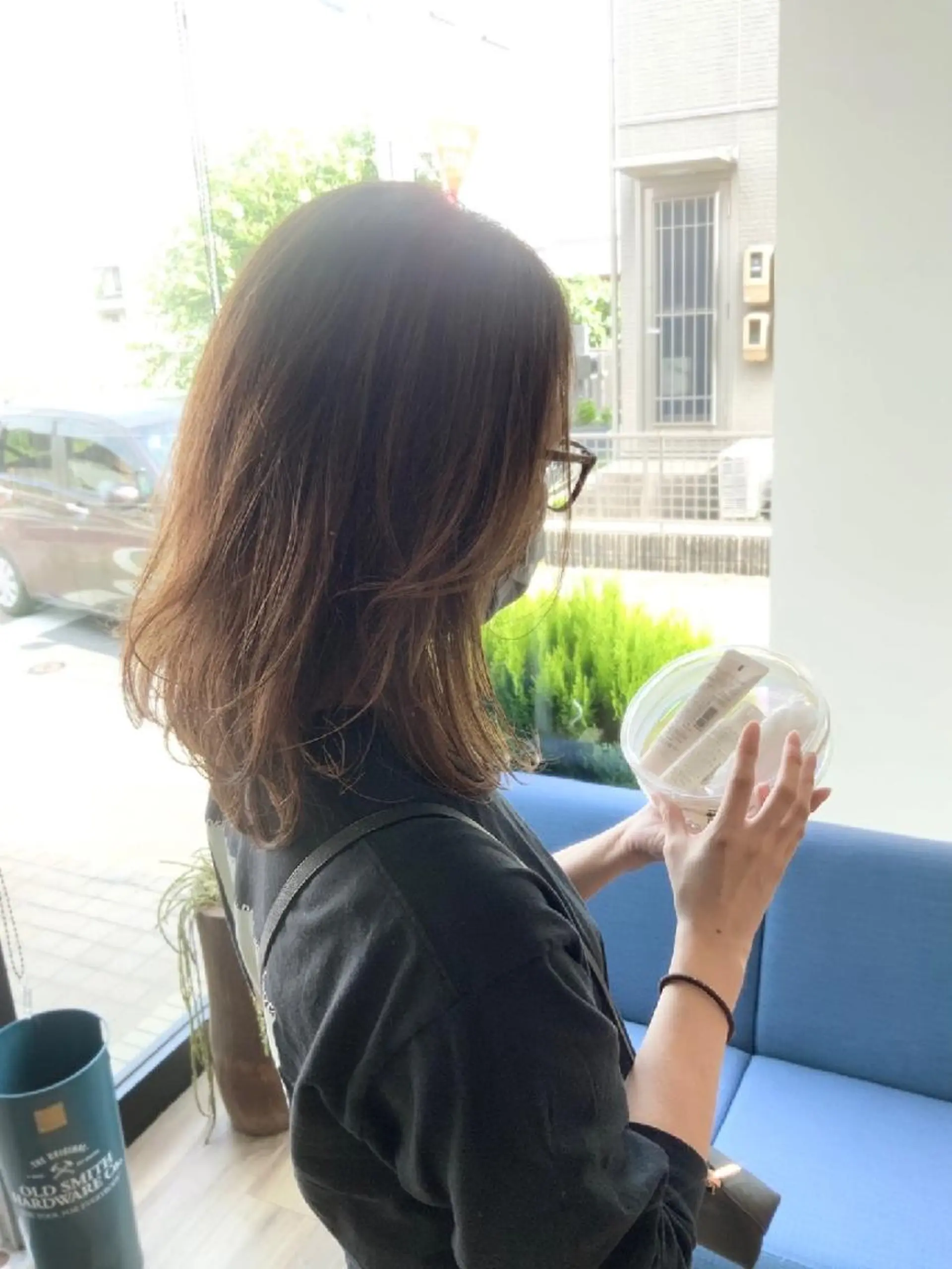 カラー アッシュ ベージュカラー 堀 望美のヘアスタイル