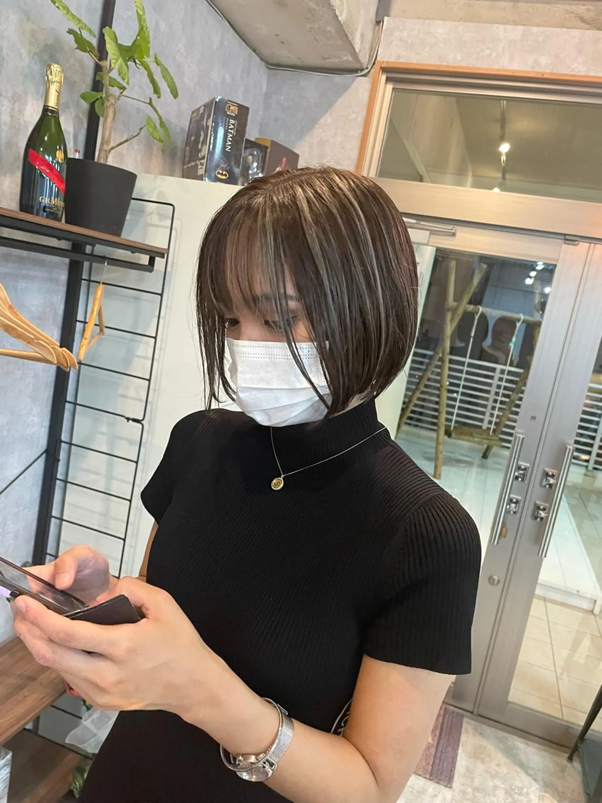 ショート ハイライト ショートヘア andKおもろまち店 艶ダブルカラー✨のヘアスタイル