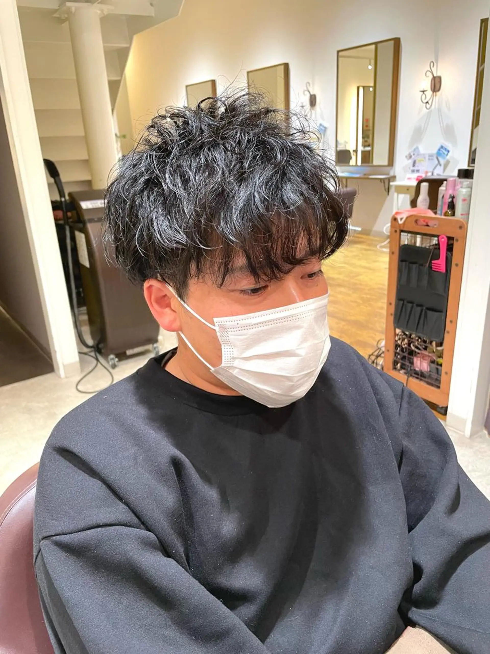 パーマ メンズ 新谷 玲日のヘアスタイル