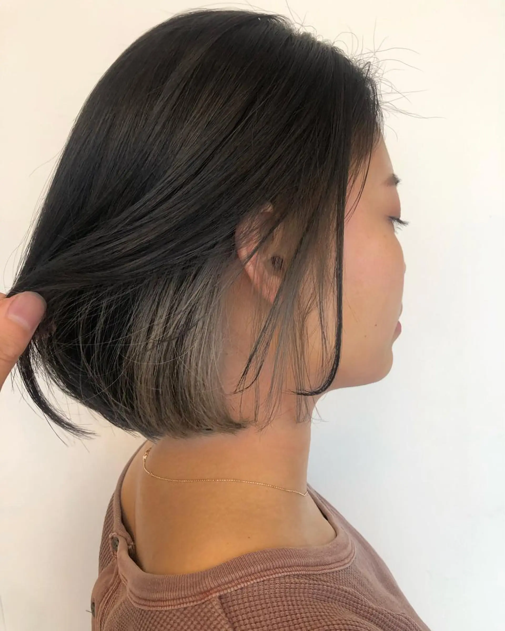 ショート カラー ノンダメージ⭐️ 透明感カラー中田七菜のヘアスタイル