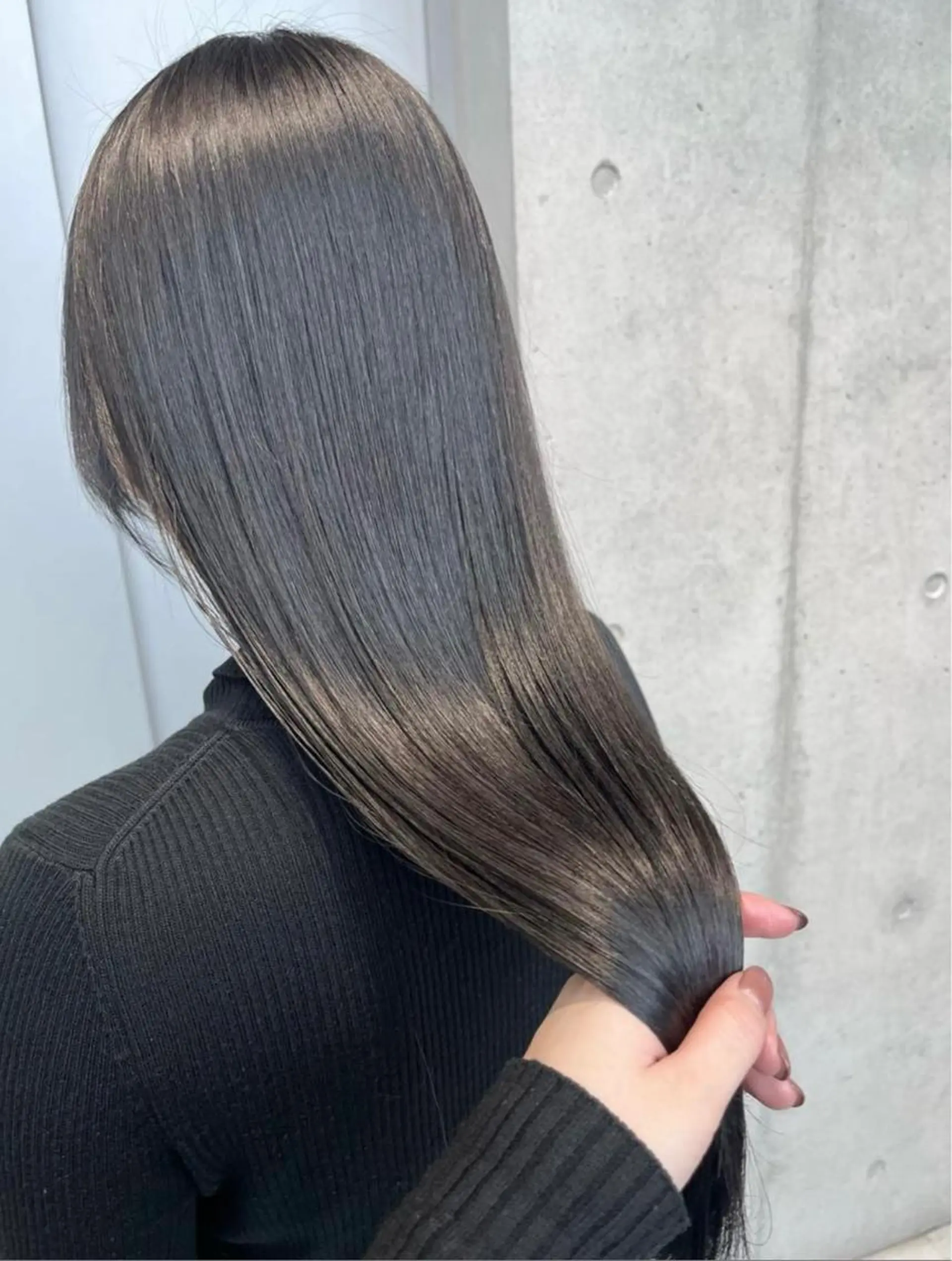 ロング カラー パーマ ヘアアレンジ ヘアカラー トリートメント 透明感/オリーブ/ グレージュ/YUKAのヘアスタイル