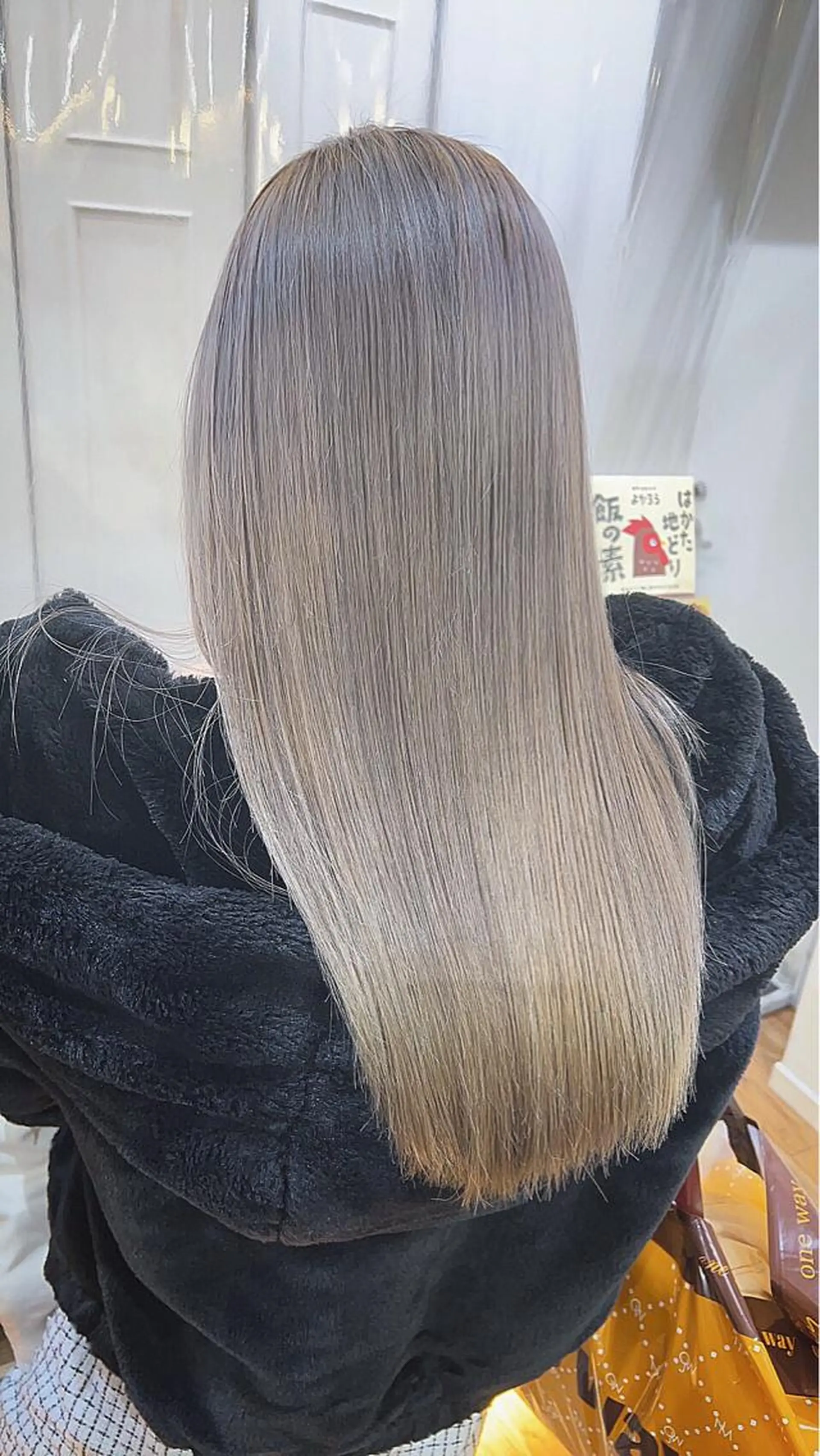 ロング カラー テクニカルディレクタ ー葛西凌大のヘアスタイル