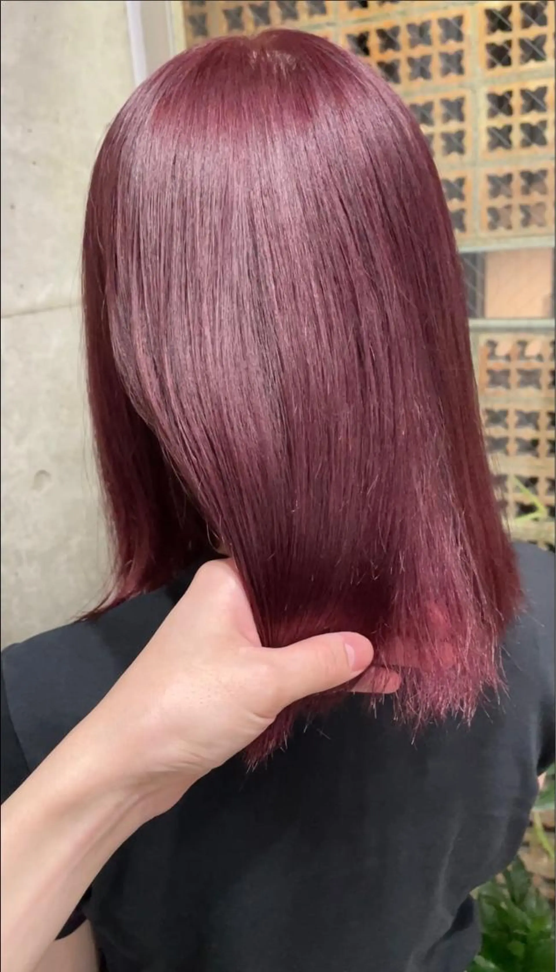 セミロング カラー メンズ メンズブリーチ ブリーチ レッドカラー ヘアカラー 吉田一輝 外国人パーマのヘアスタイル