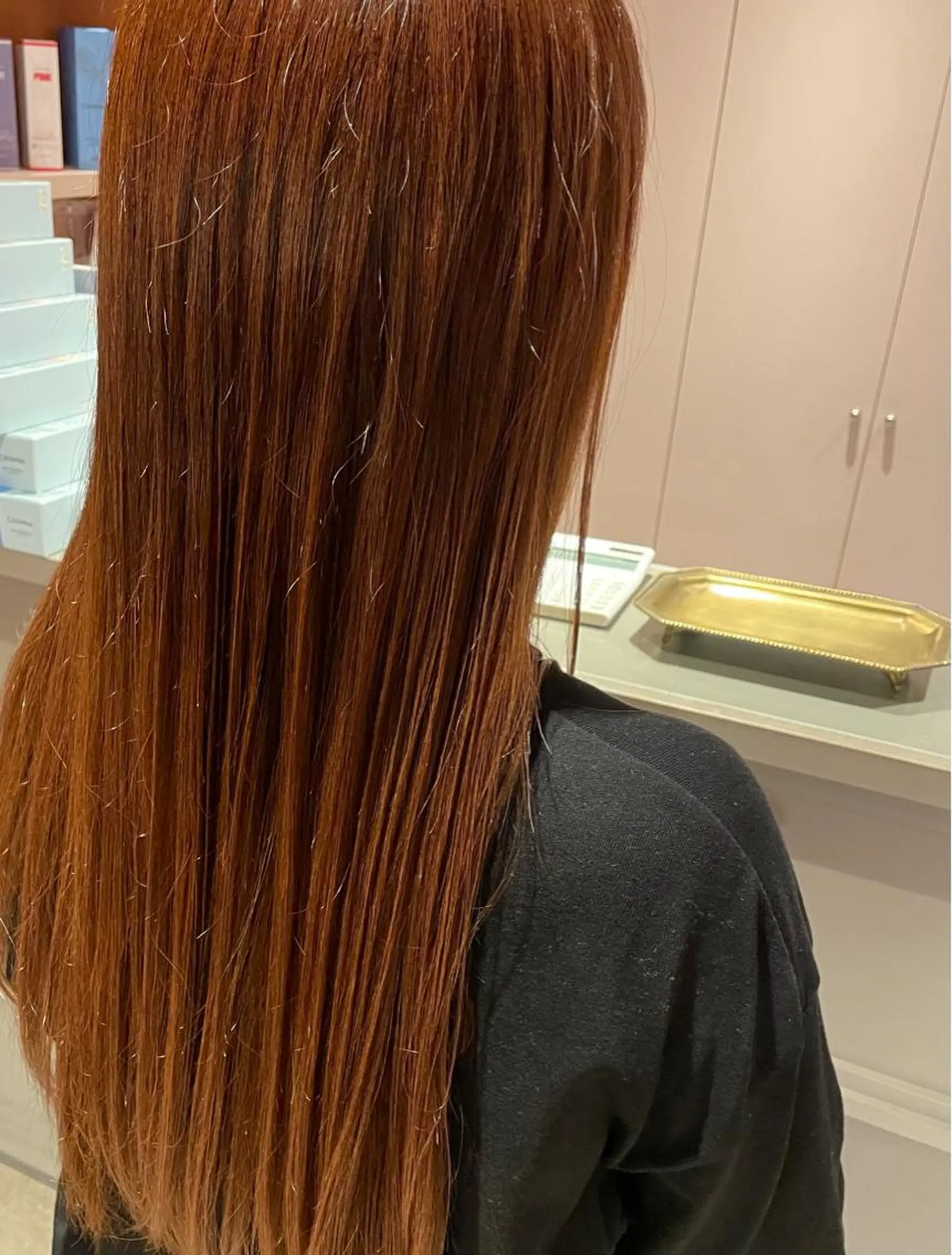 カラー ローズカラー 韓国レイヤーカット 🫧大阪梅田レイヤーのヘアスタイル