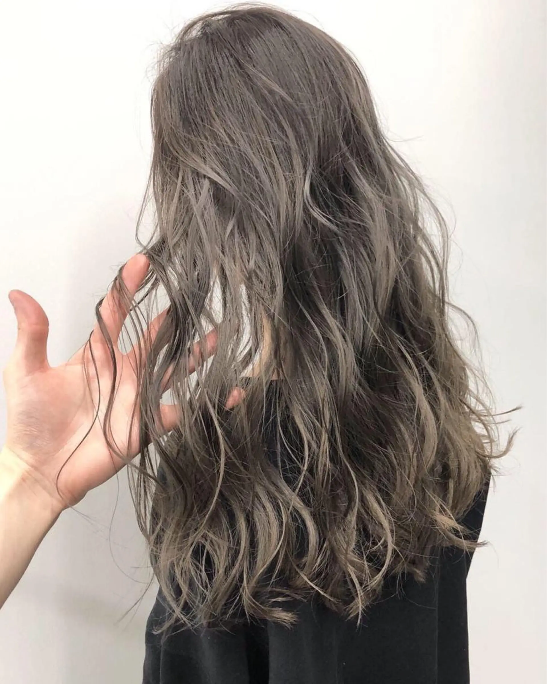 ロング カラー ヘアアレンジ 【公式】amble luxe池袋東口🩷のヘアスタイル