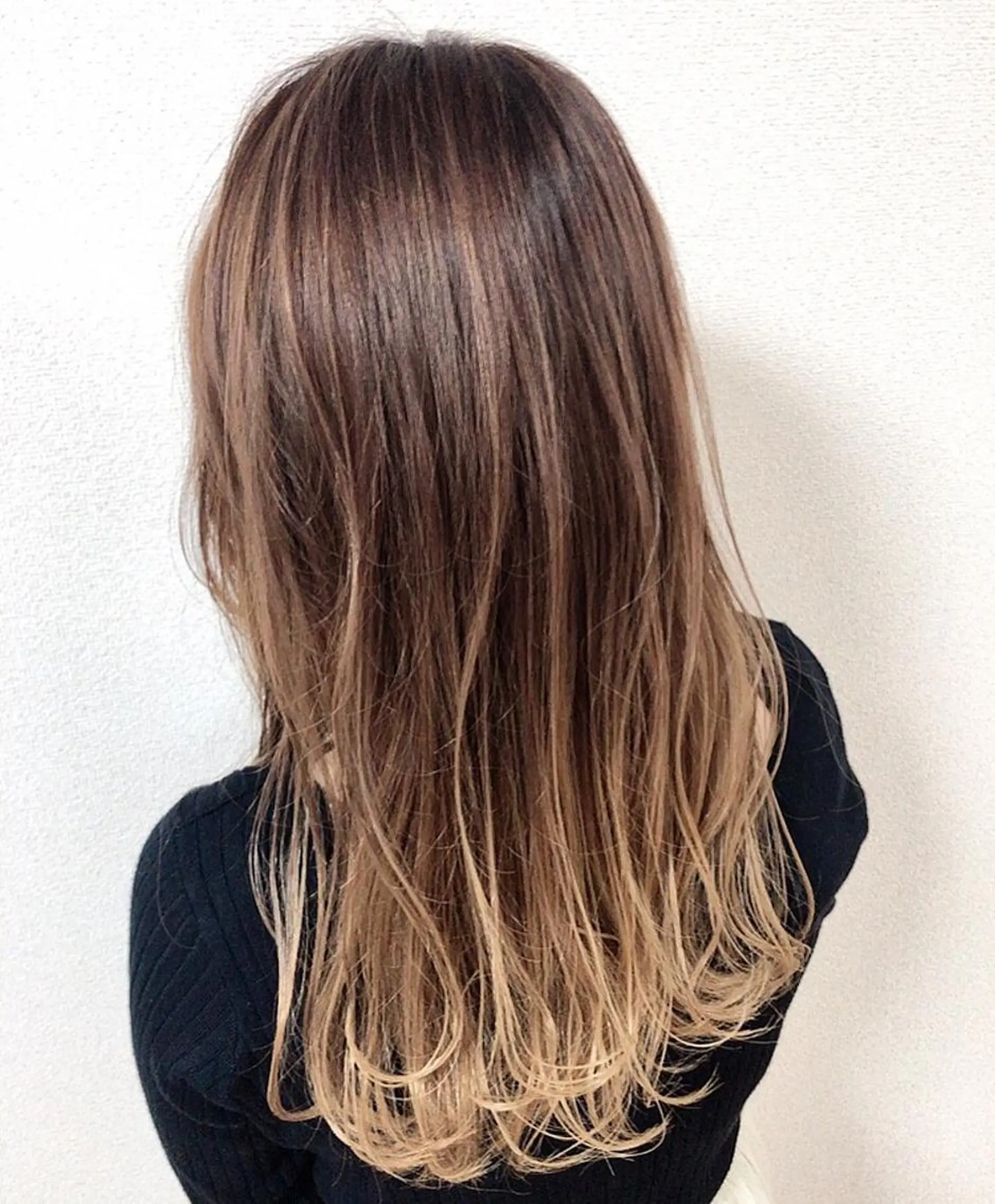 ロング Well's TAIGAのヘアスタイル