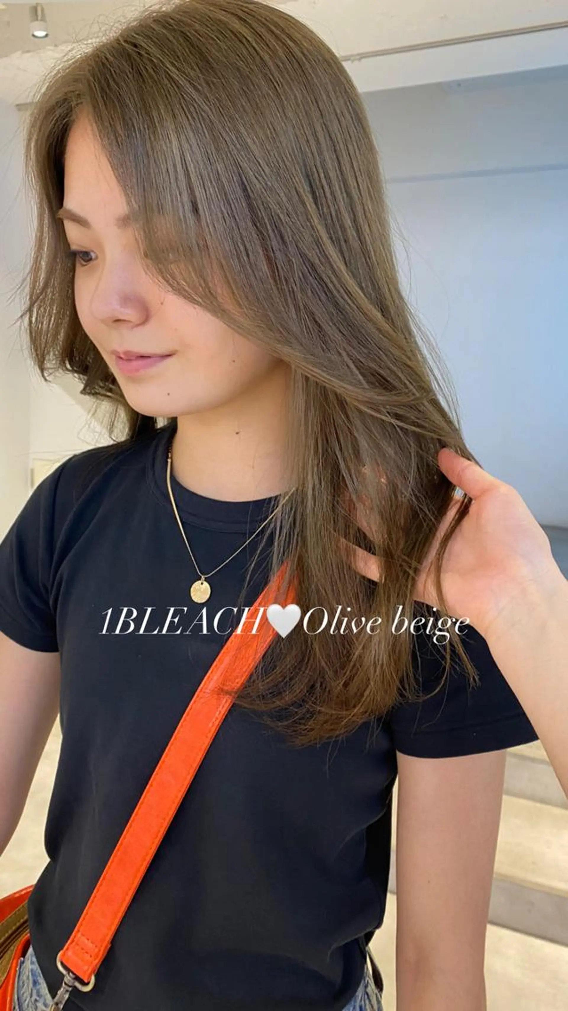 ロング ヘアカラー レイヤーカット カノン🩷のヘアスタイル