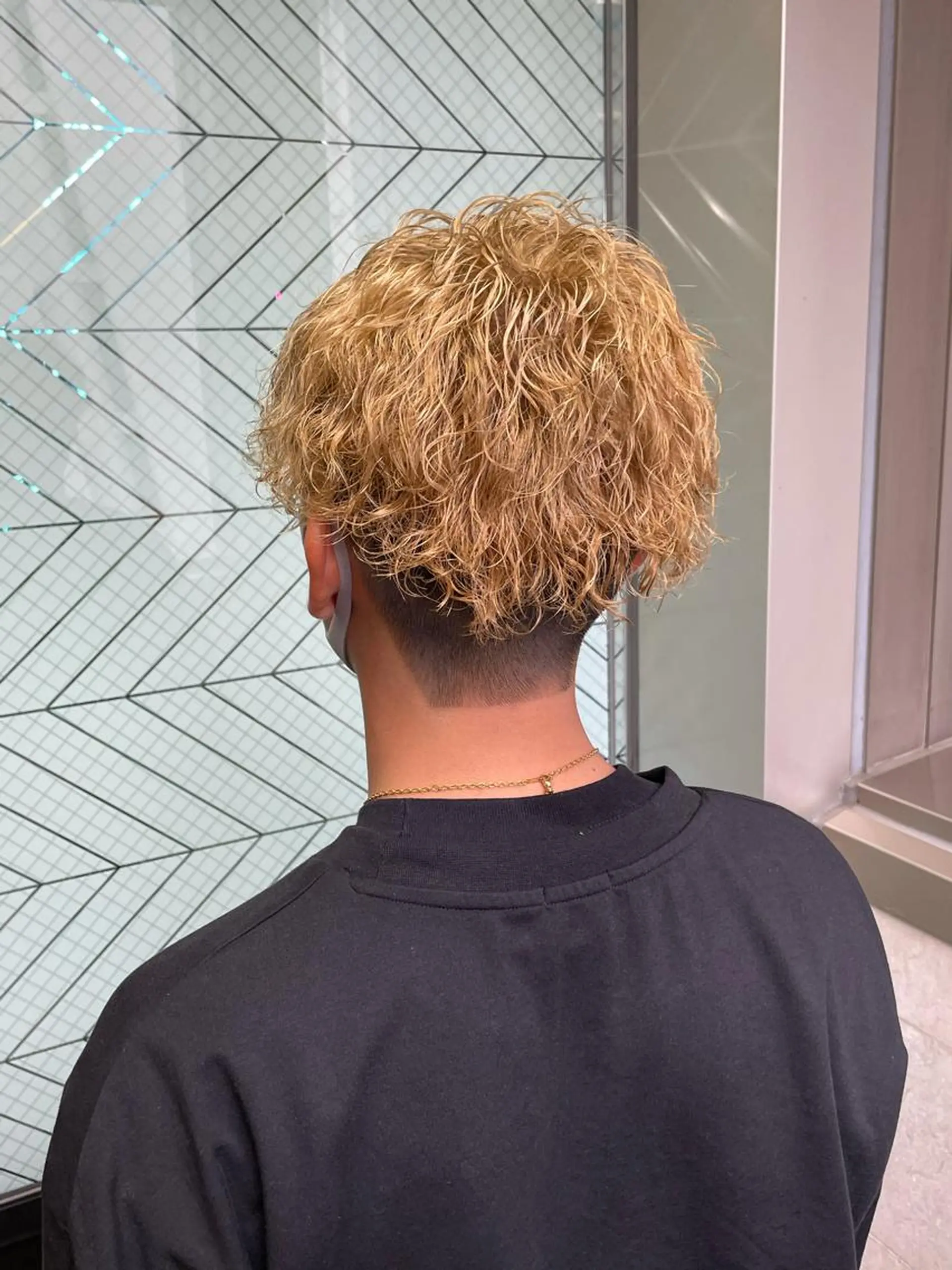 カラー パーマ メンズ メンズブリーチ メンズパーマ ブリーチ Le'a所属・渋谷/フェード/ 國分 翔のヘアスタイル