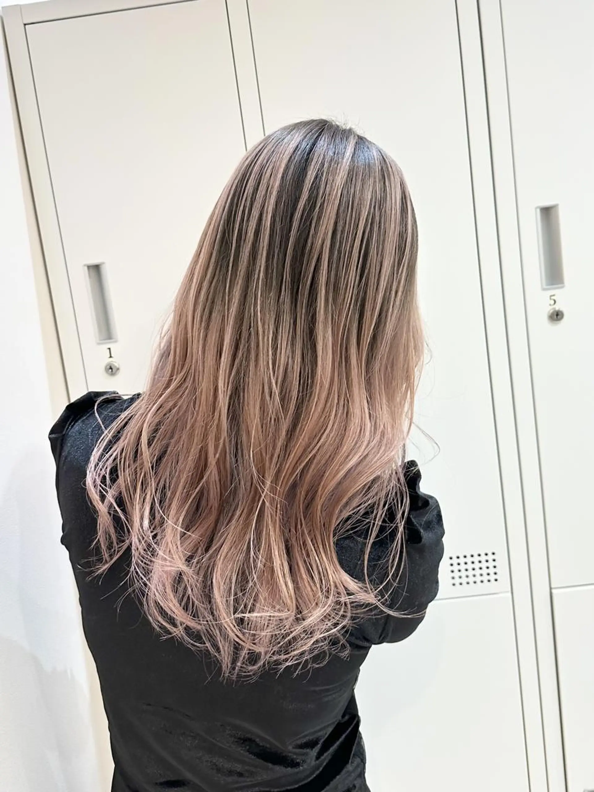 ロング カラー ✨【公式】 juhl.横浜✨のヘアスタイル