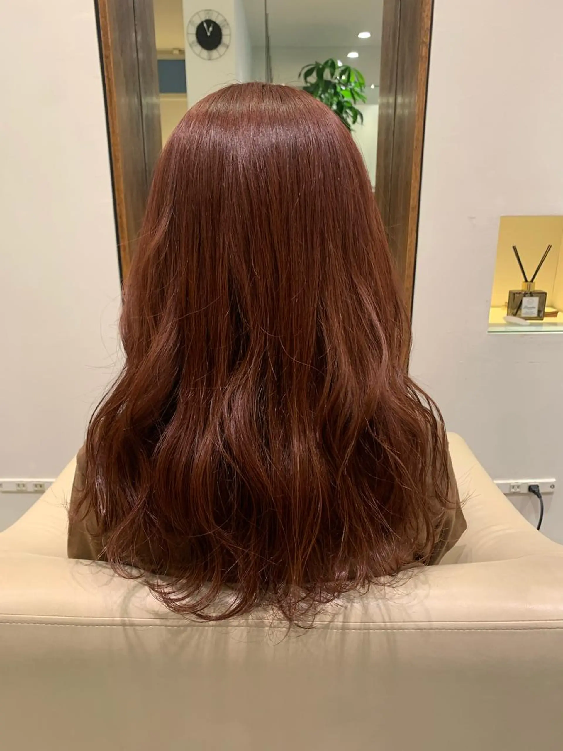 セミロング カラー 【完全個室】髪質改善 暖色カラー/山崎唯奈のヘアスタイル