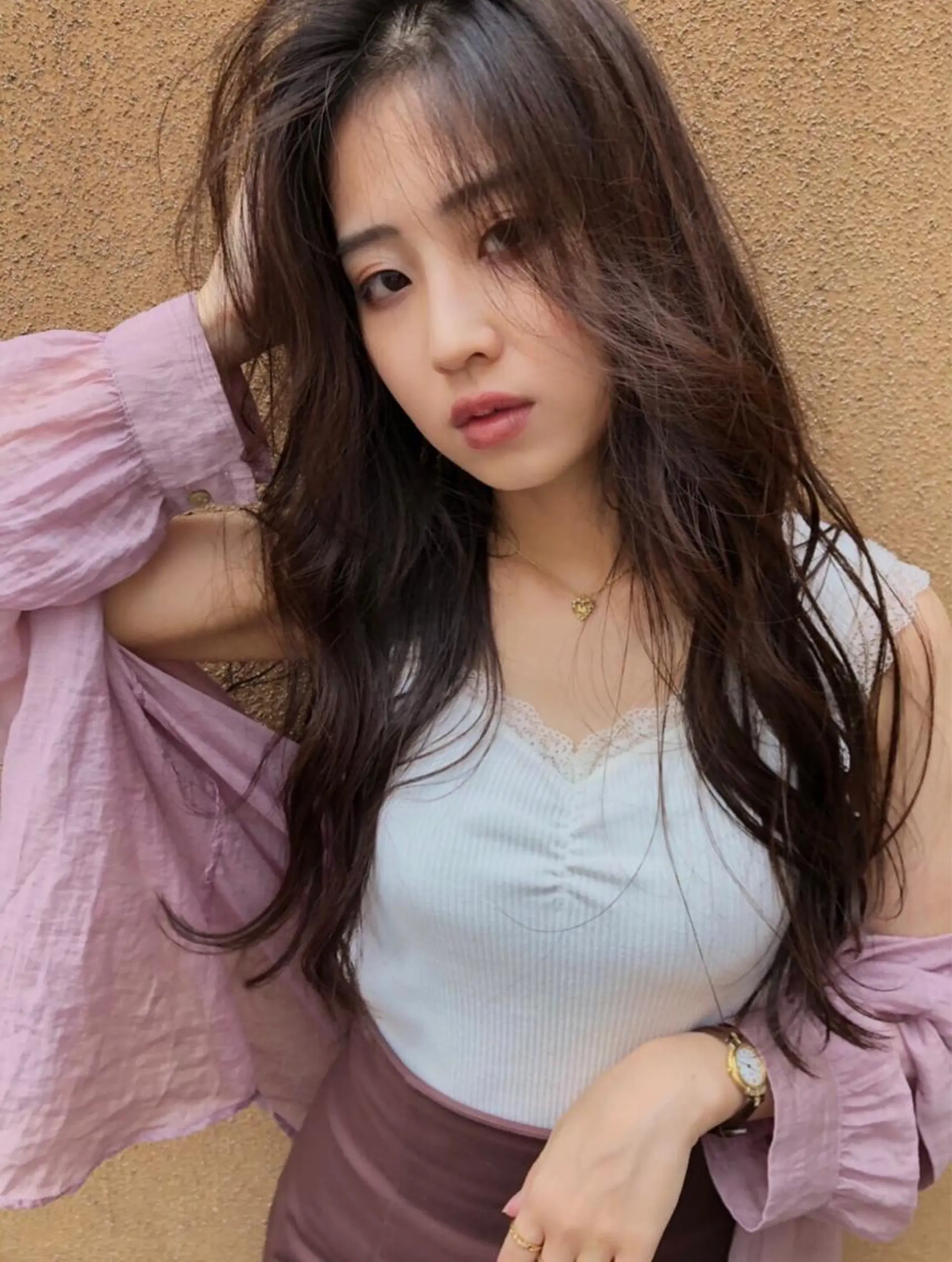 ロング カラー ヘアアレンジ アディクシーカラー アッシュ ベージュカラー 黒髪 ブリーチ JURI🤎 ワンカールレイヤーのヘアスタイル