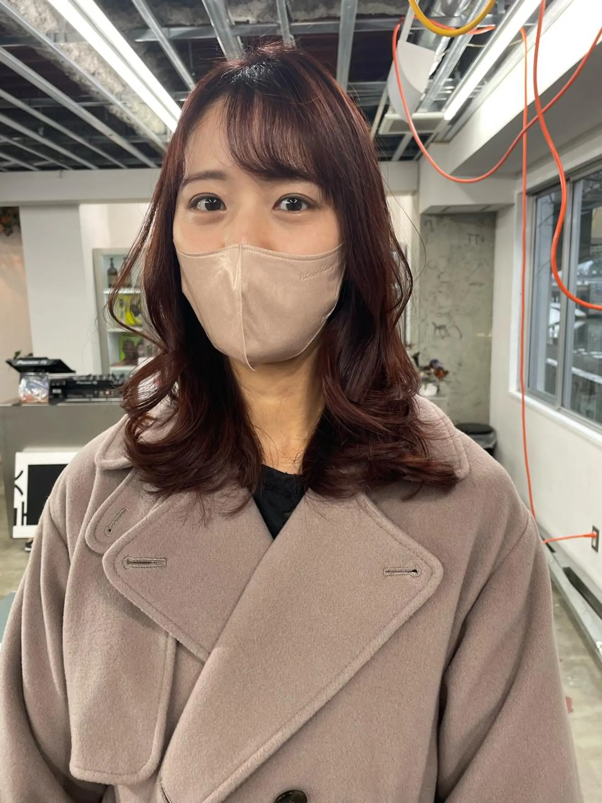 ミディアム カラー パーマ ミディアムレイヤー レイヤーカット 韓国風パーマ🌿コテ 巻き風パーマ/るいのヘアスタイル