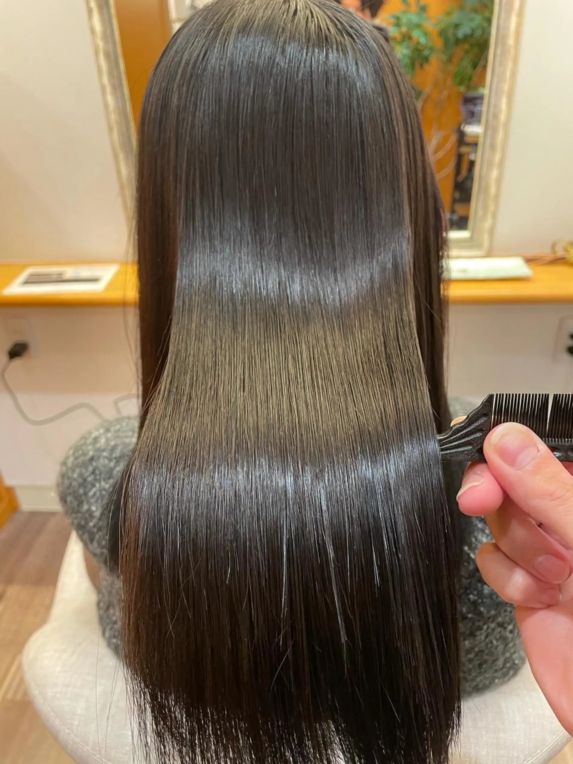 セミロング カラー 縮毛矯正 トリートメント 髪質改善専門 いしだあきひろのヘアスタイル