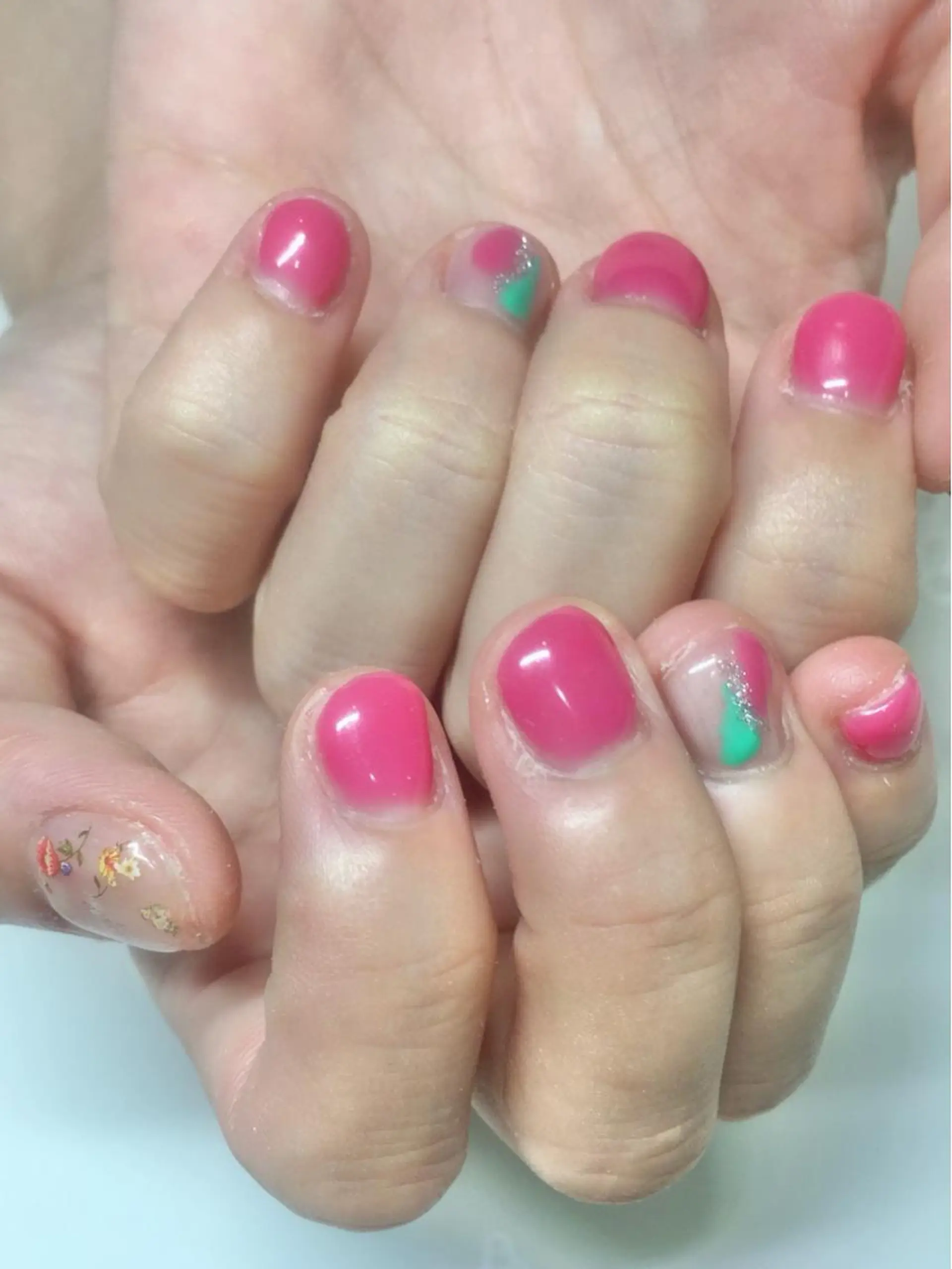 ネイル 新宿ネイルサロン ジェミディローサのネイルデザイン