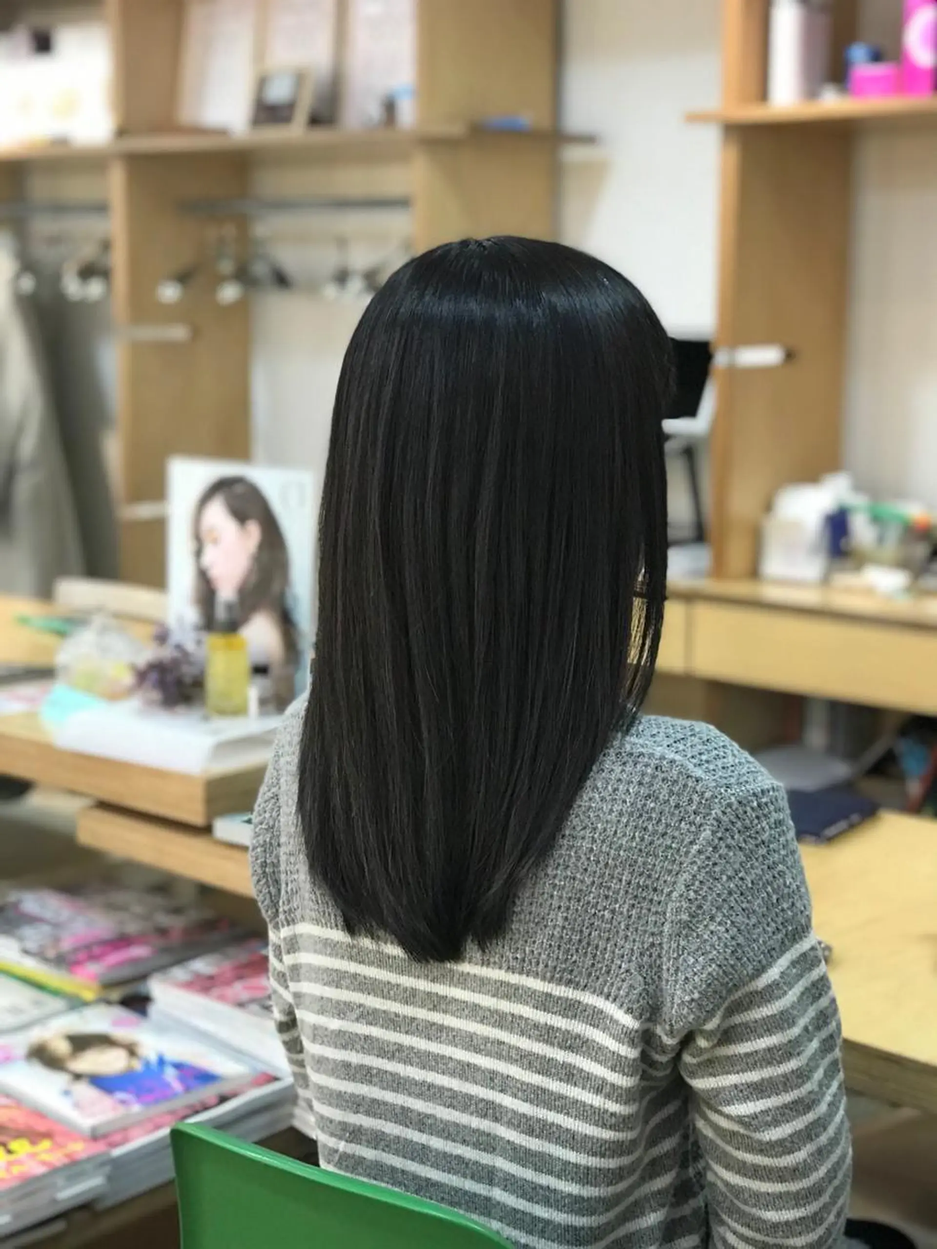 ロング カラー アルファ シェリのヘアスタイル