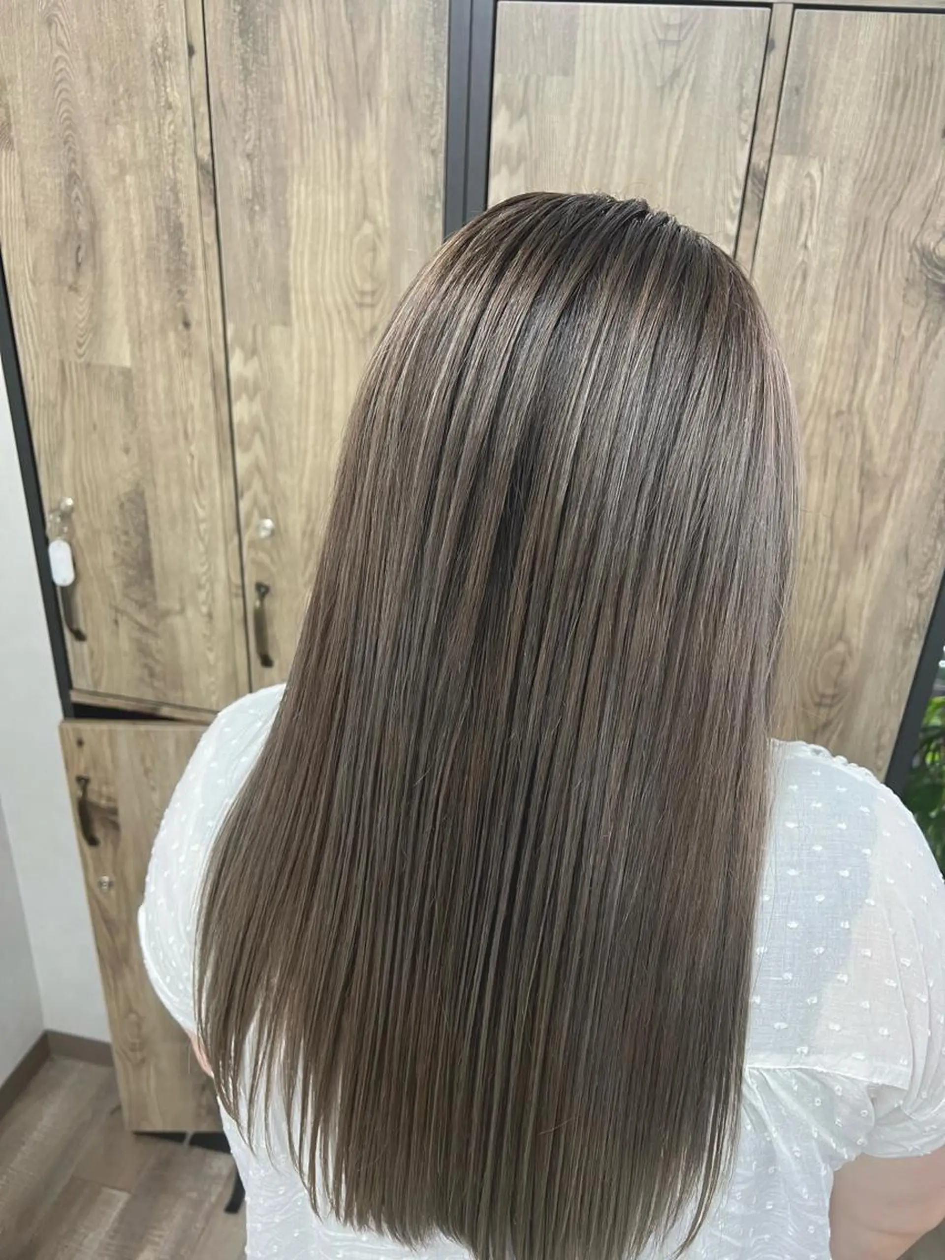 カラー バレイヤージュ ブリーチ ケアブリーチ ダブルカラー イヤリングカラー 🌷かわばた めい🌷のヘアスタイル