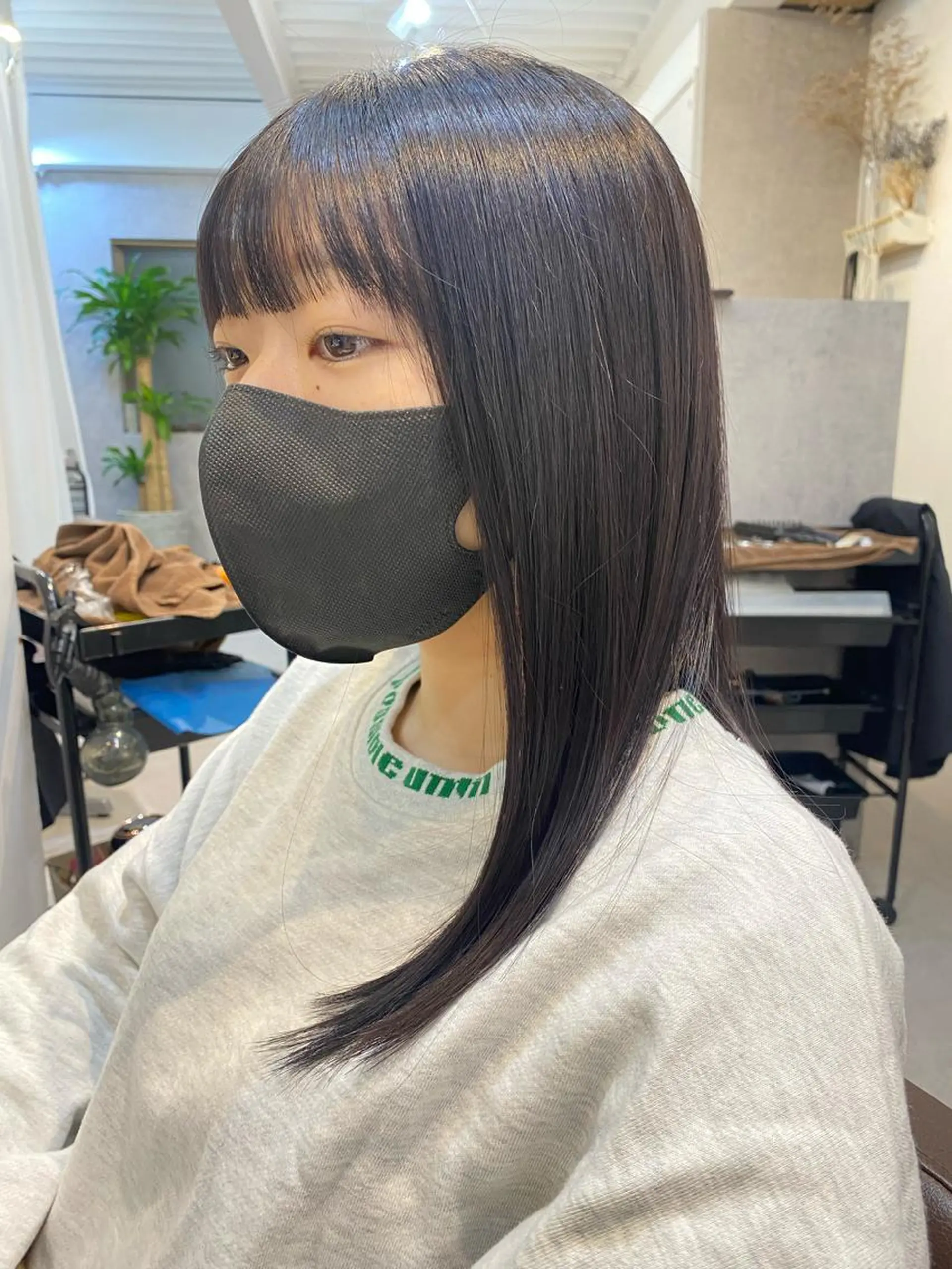 セミロング カラー 似合う髪型が 分からない方へのヘアスタイル