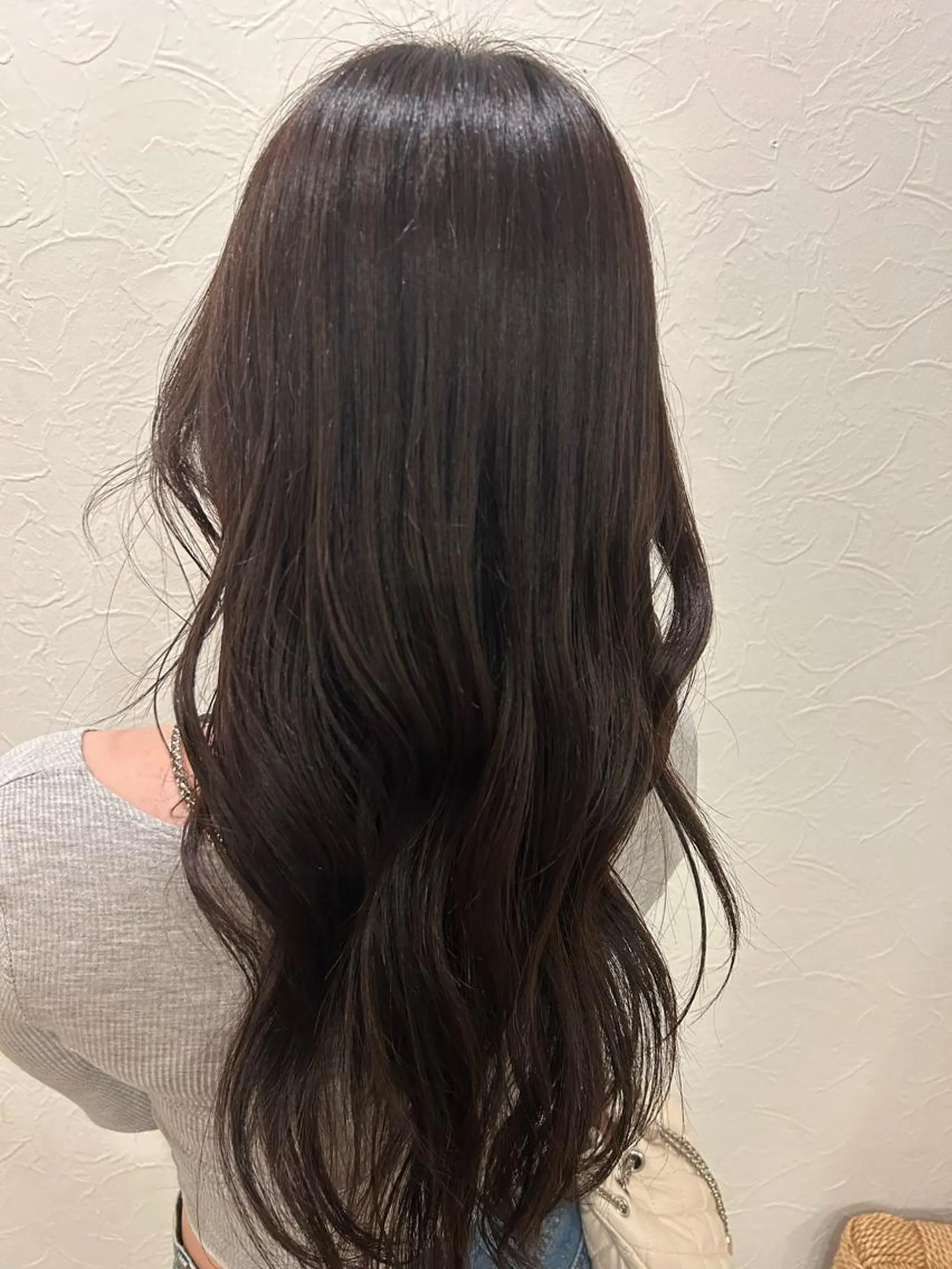 ロング カラー ブラウンカラー ナチュラルブラウン 鏡原 実和のヘアスタイル