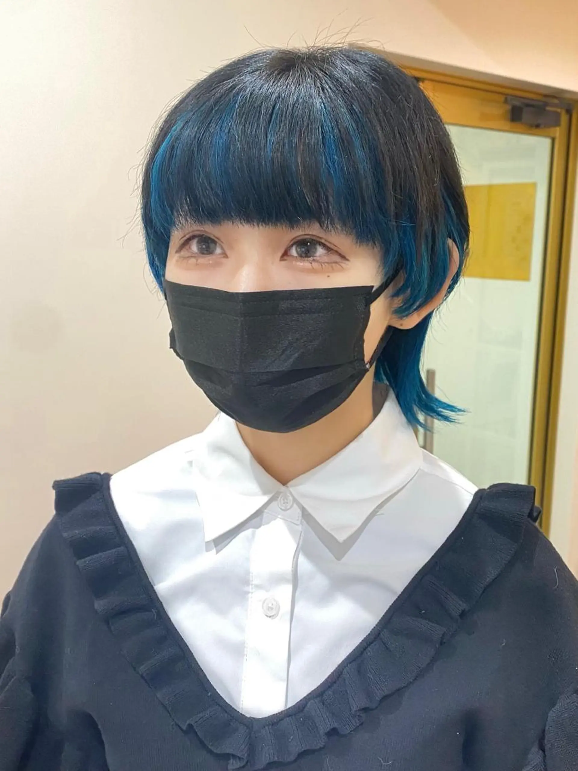 ショート ウルフカット ヘアカラー 推しカラー🌙 RIHOのヘアスタイル