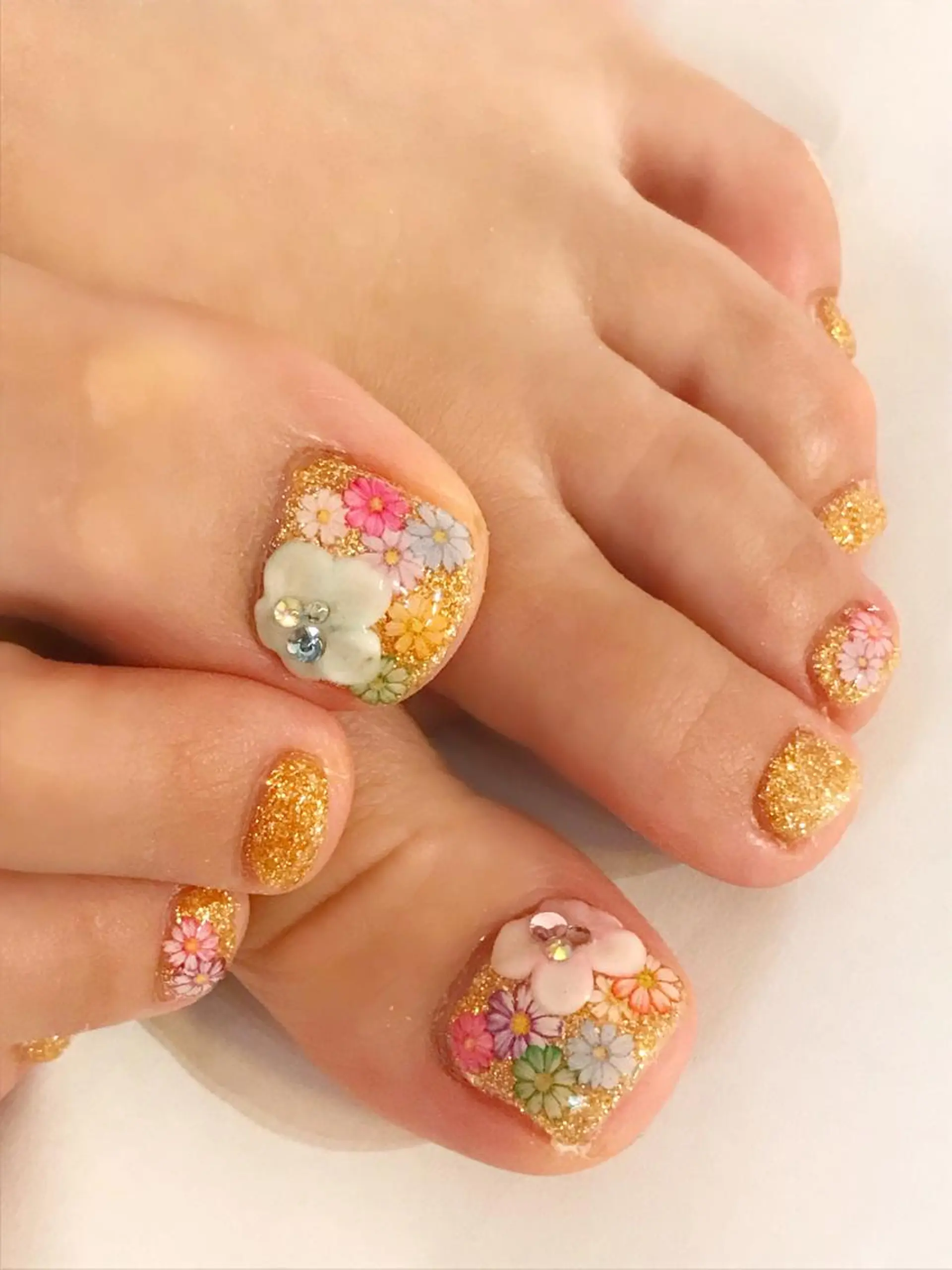 ネイル アートネイル フットネイル ラメ(グリッター) YUN 💅のネイルデザイン