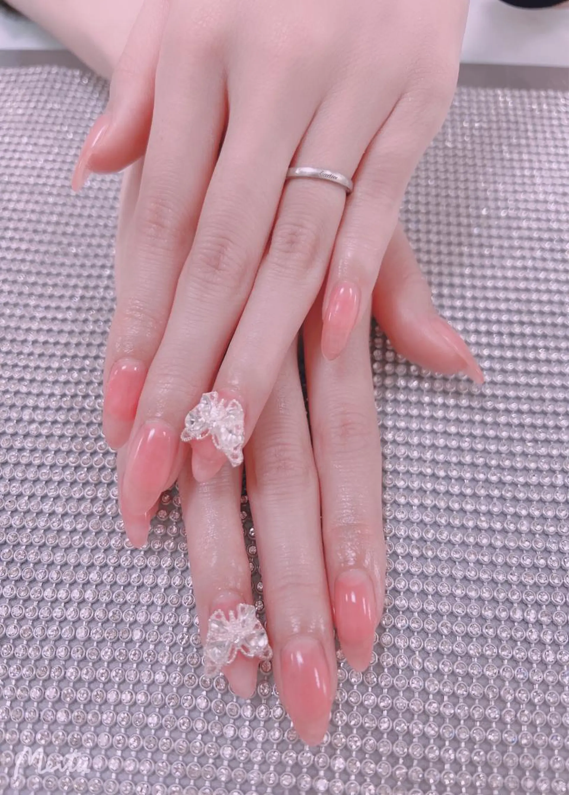 ネイル はぴねす所属・横浜 美夢のネイルデザイン